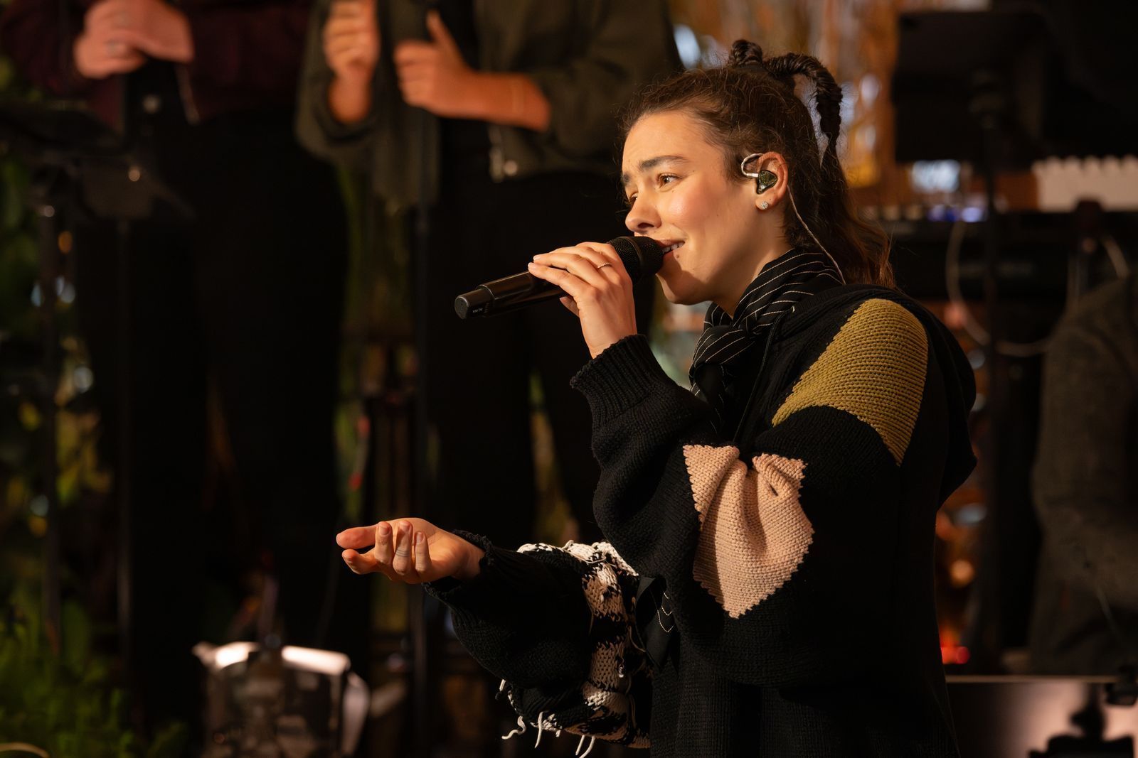 Alina Süggeler von Frida Gold sang eine Empowerment-Hymne für Deine Cousine. (Bild: RTL / Markus Hertrich)