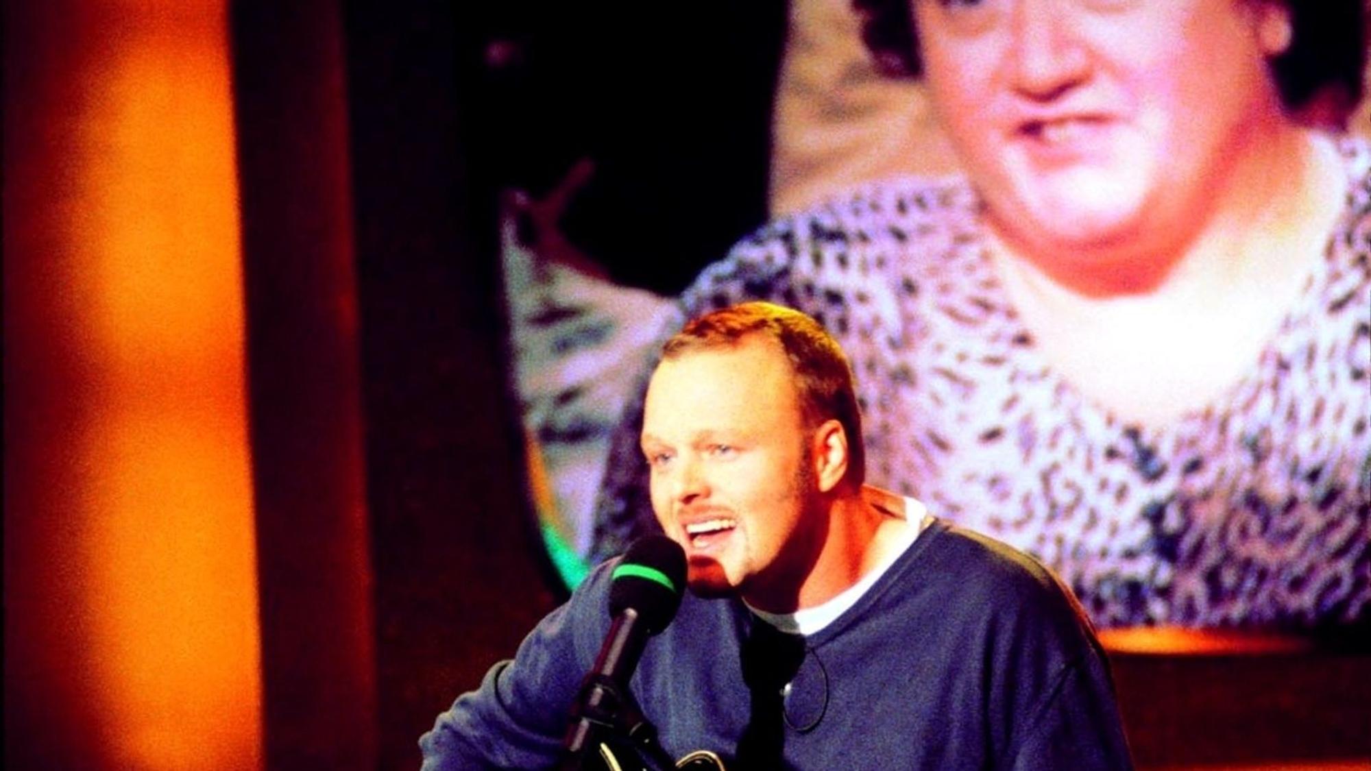Stefan Raab machte Regina Zindlers Rechtsstreit um ihren „Maschendrahtzaun“ in der ProSieben-Show „TV total“ zum Hit. (Bild: ProSieben)