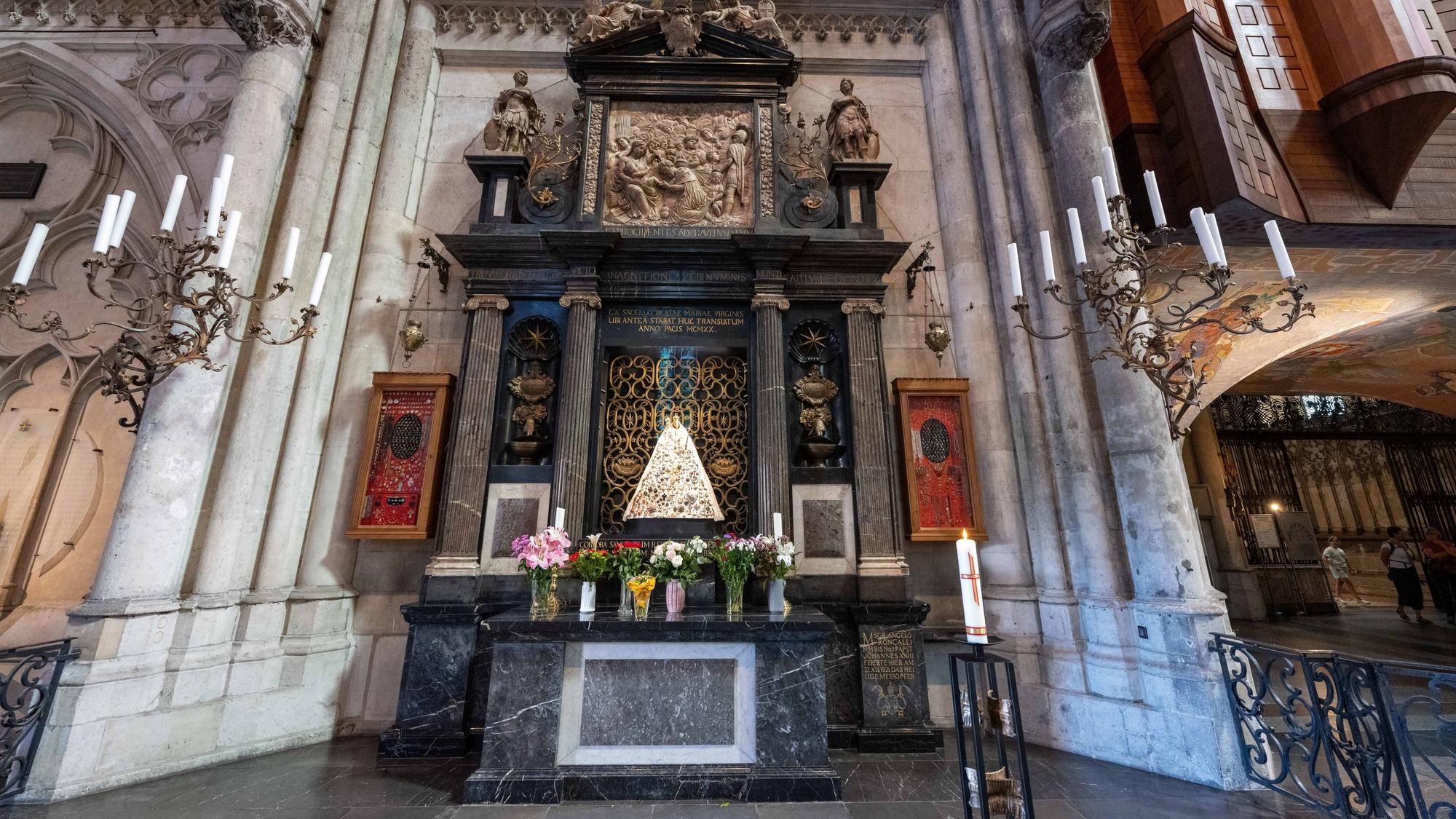 Die Schmuckmadonna im Dom.