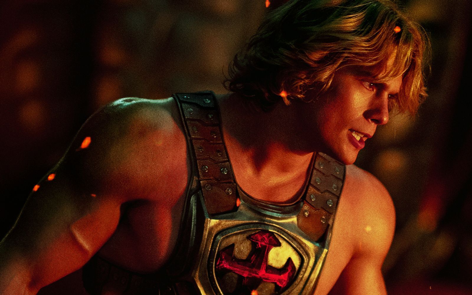 Seine Besetzung sorgte bei den Fans zunächst für Stirnrunzeln: Nicholas Galitzine spielt He-Man, den mächtigsten Mann im Universum. (Bild: 2026 Sony Pictures Entertainment Deutschland GmbH)