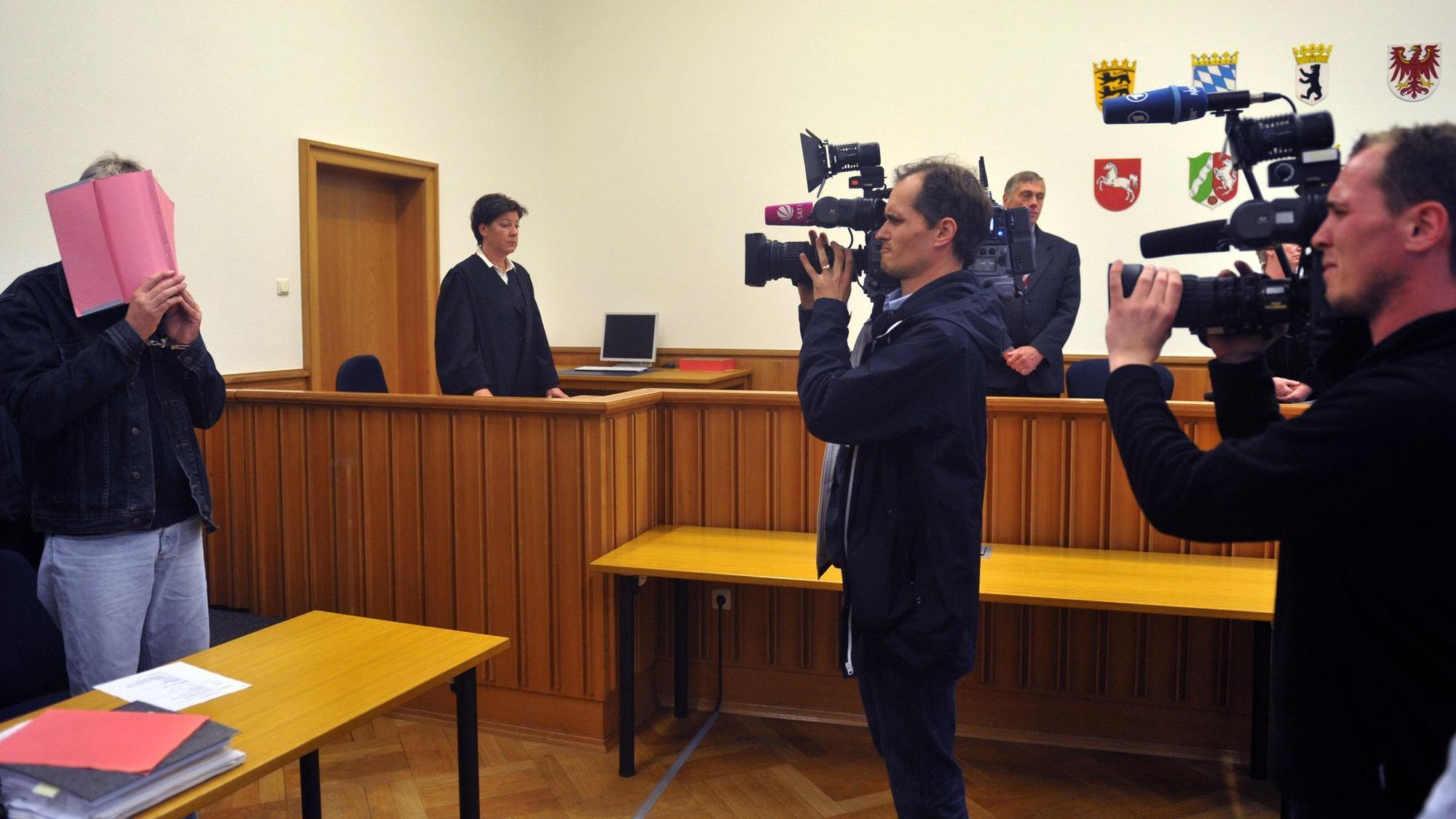 Urteil gegen «Maskenmann» in Frankreich erwartet