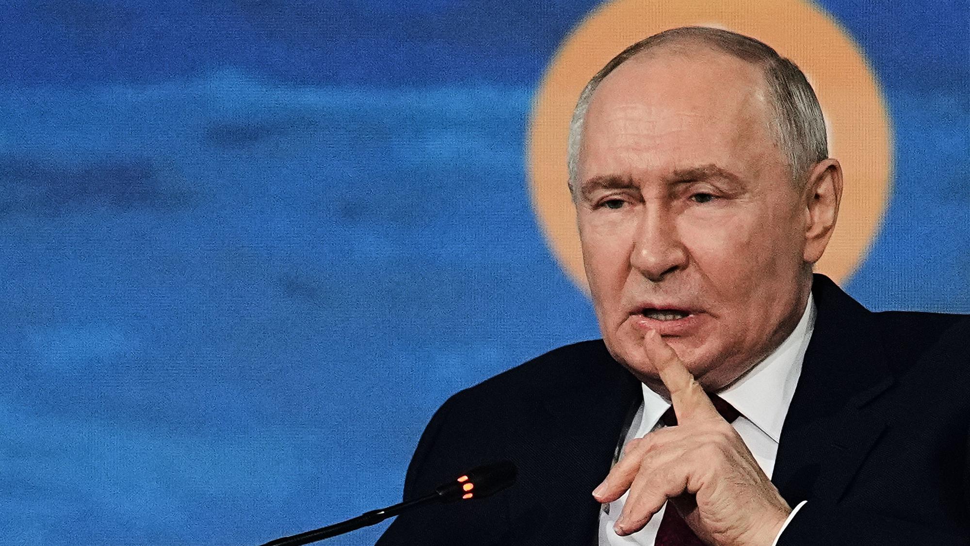 Wladimir Putin bei einer Rede.