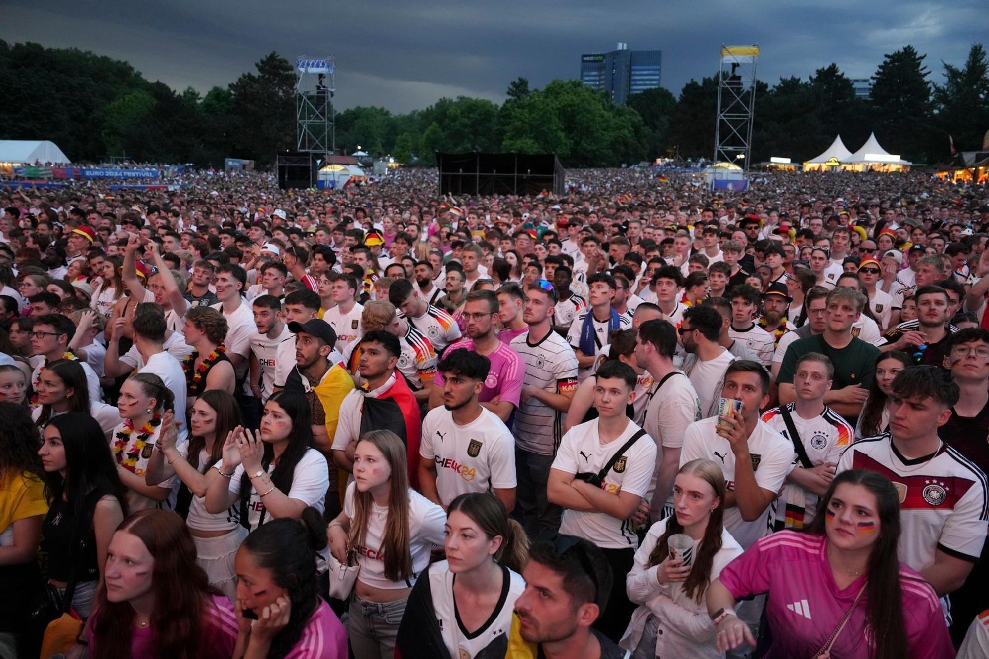 Auch in Dortmund waren tausende Fans versammelt, um die Spiele der EM 2024 zu verfolgen. (Bild: 2024 Getty Images/Pau Barrena)