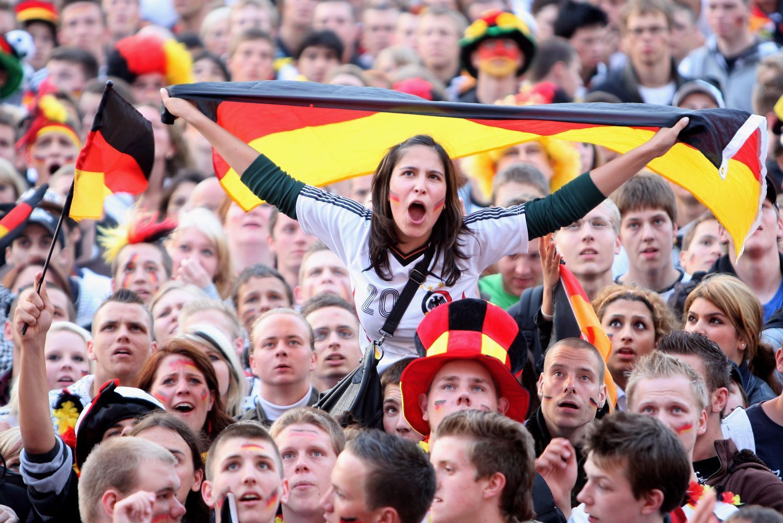 Hat Deutschland wieder Lust auf große Fanfeste? (Bild: 2008 Getty Images/Friedemann Vogel)