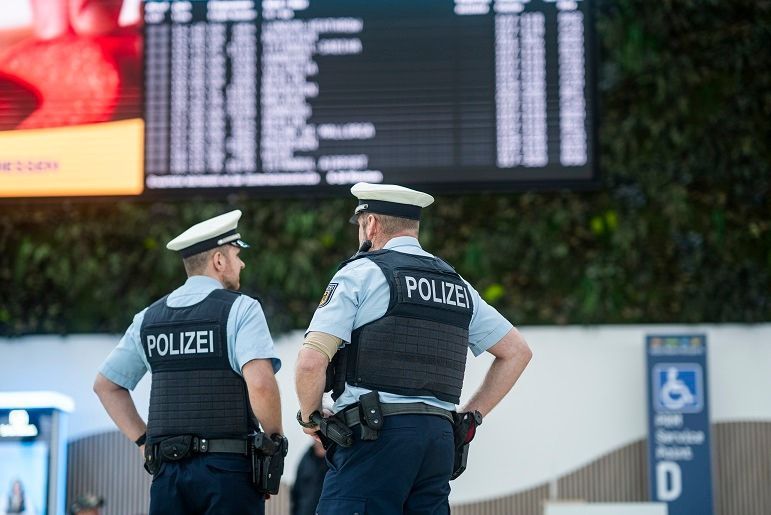 Ein Symbolbild der Bundespolizei am Flughafen Köln/Bonn.
