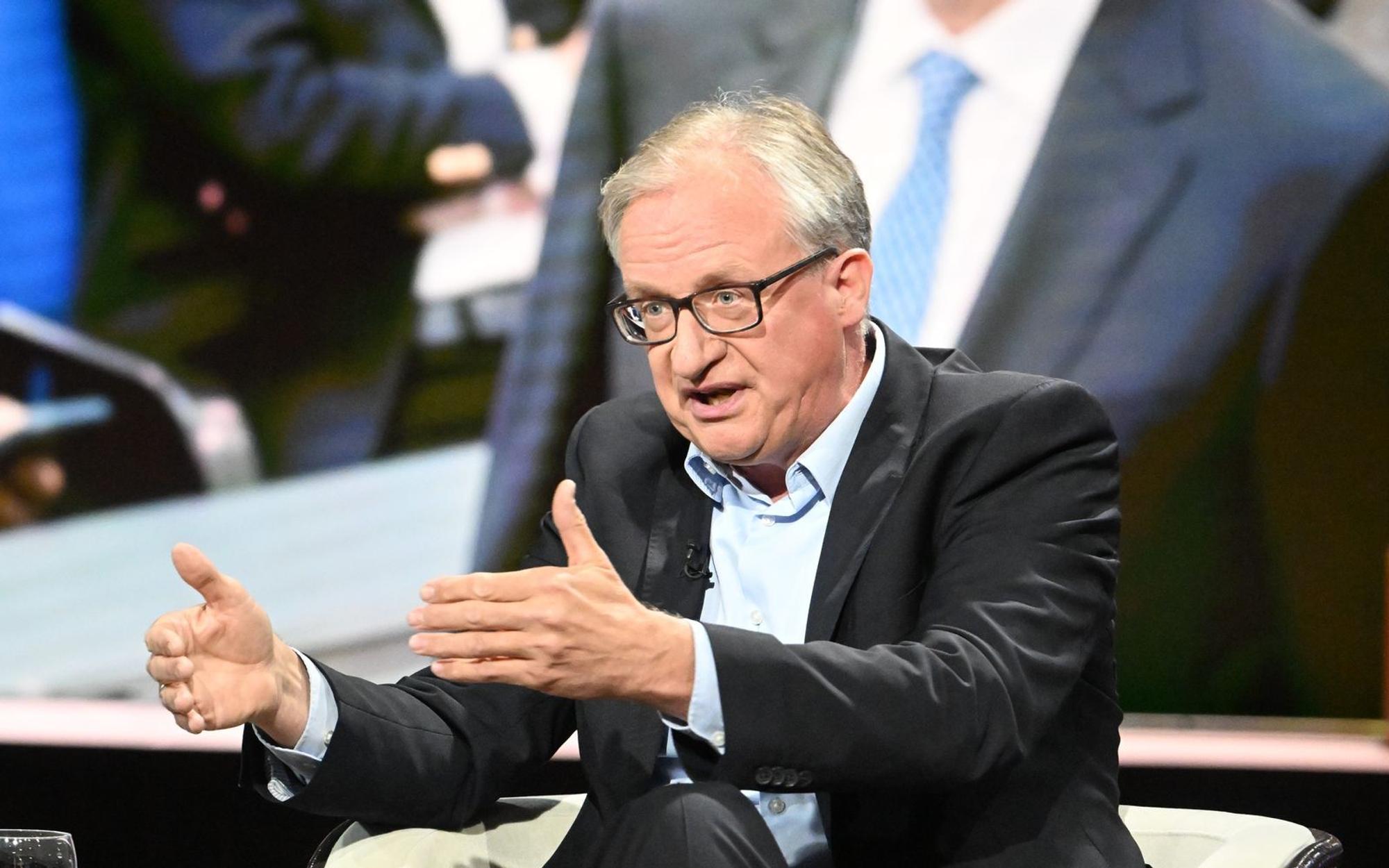 Publizist Albrecht von Lucke sieht einen Fortbestand der Brandmauer zur AfD als alternativlos. (Bild: ZDF / Cornelia Lehmann)