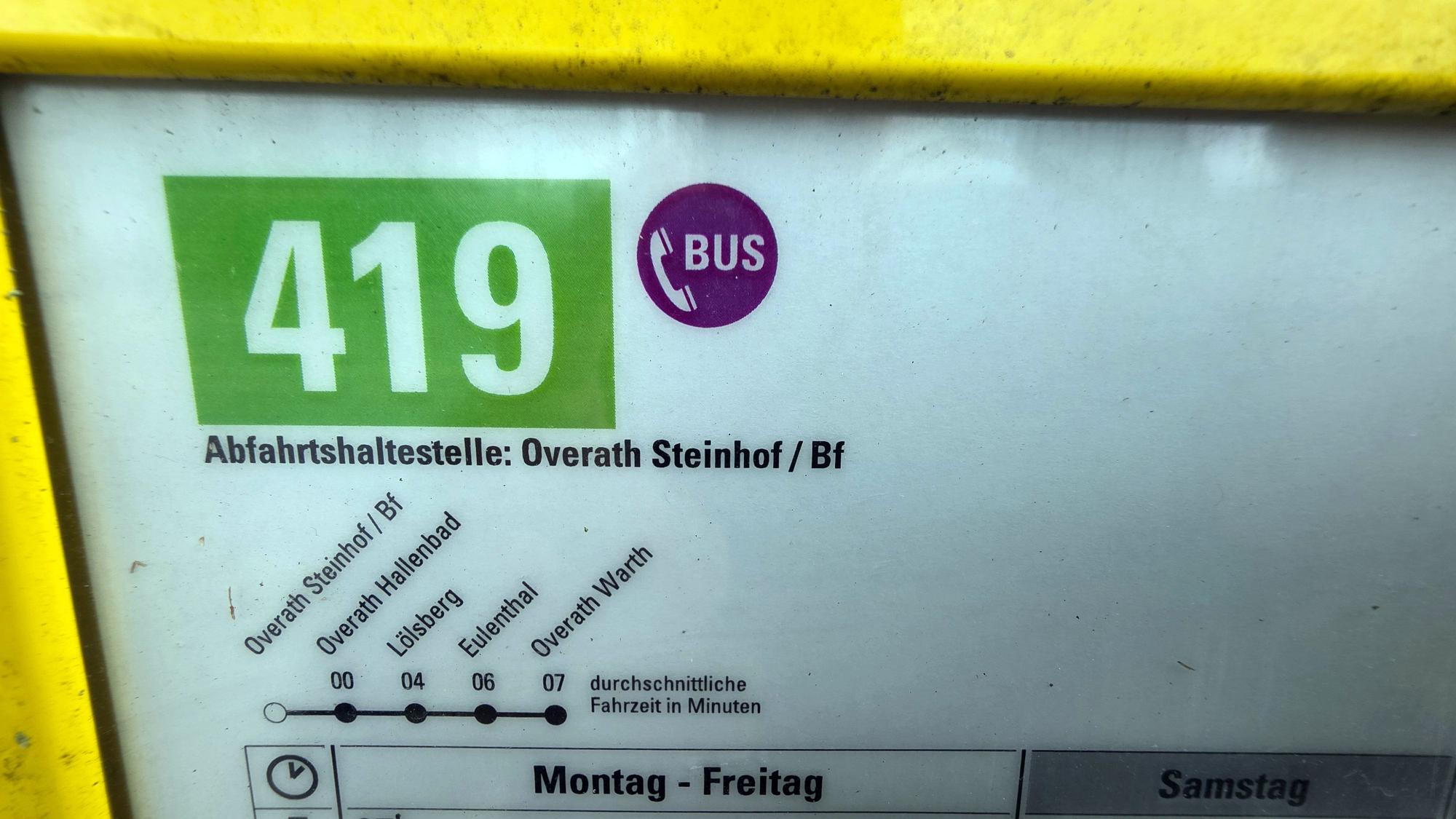 Das Bild zeigt einen Ausschnitt des Busfahrplans der Buslinie 419 zwischen Overath und Warth.