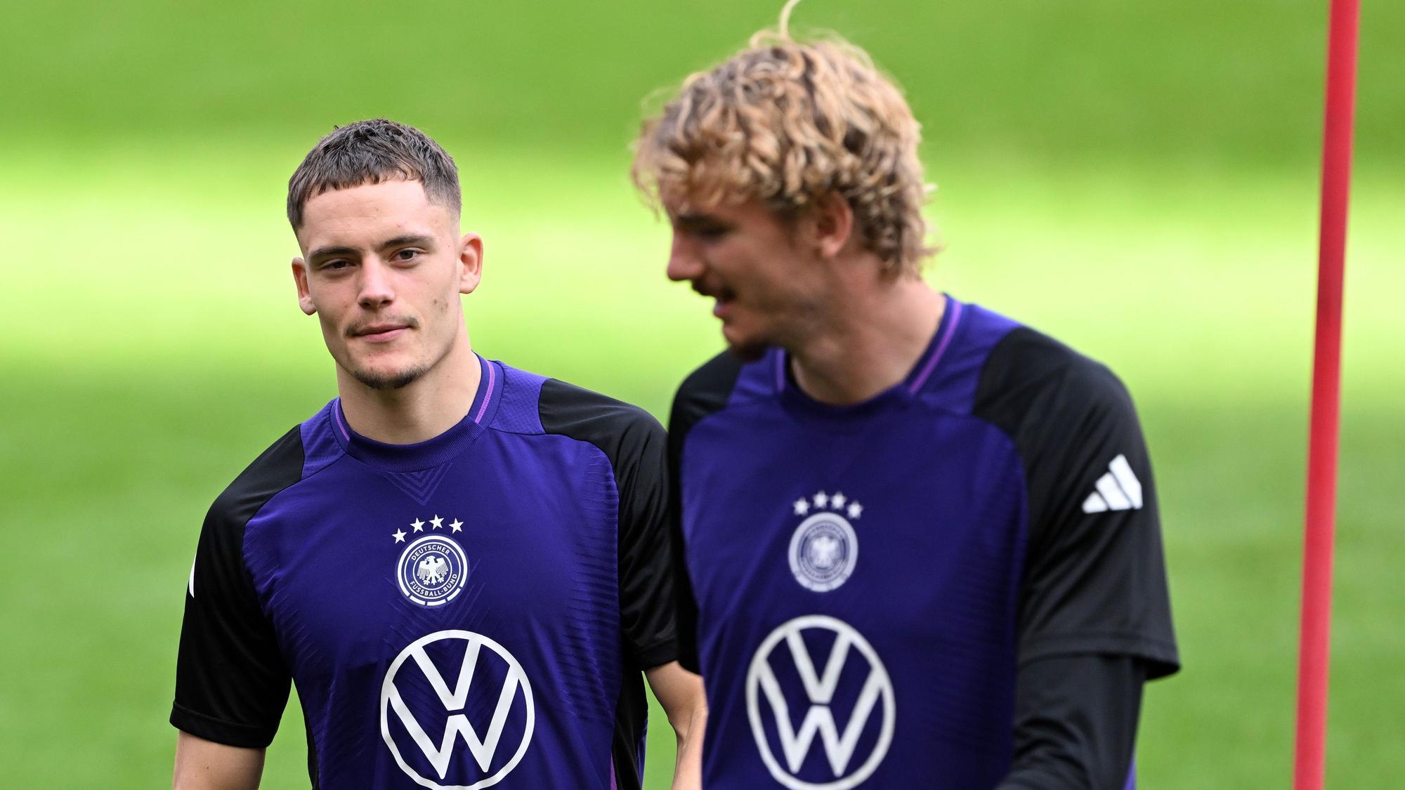 Florian Wirtz (l.) und Nick Woltemade.