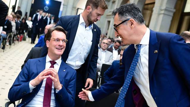 Ministerpräsidenten Wüst und Özdemir.