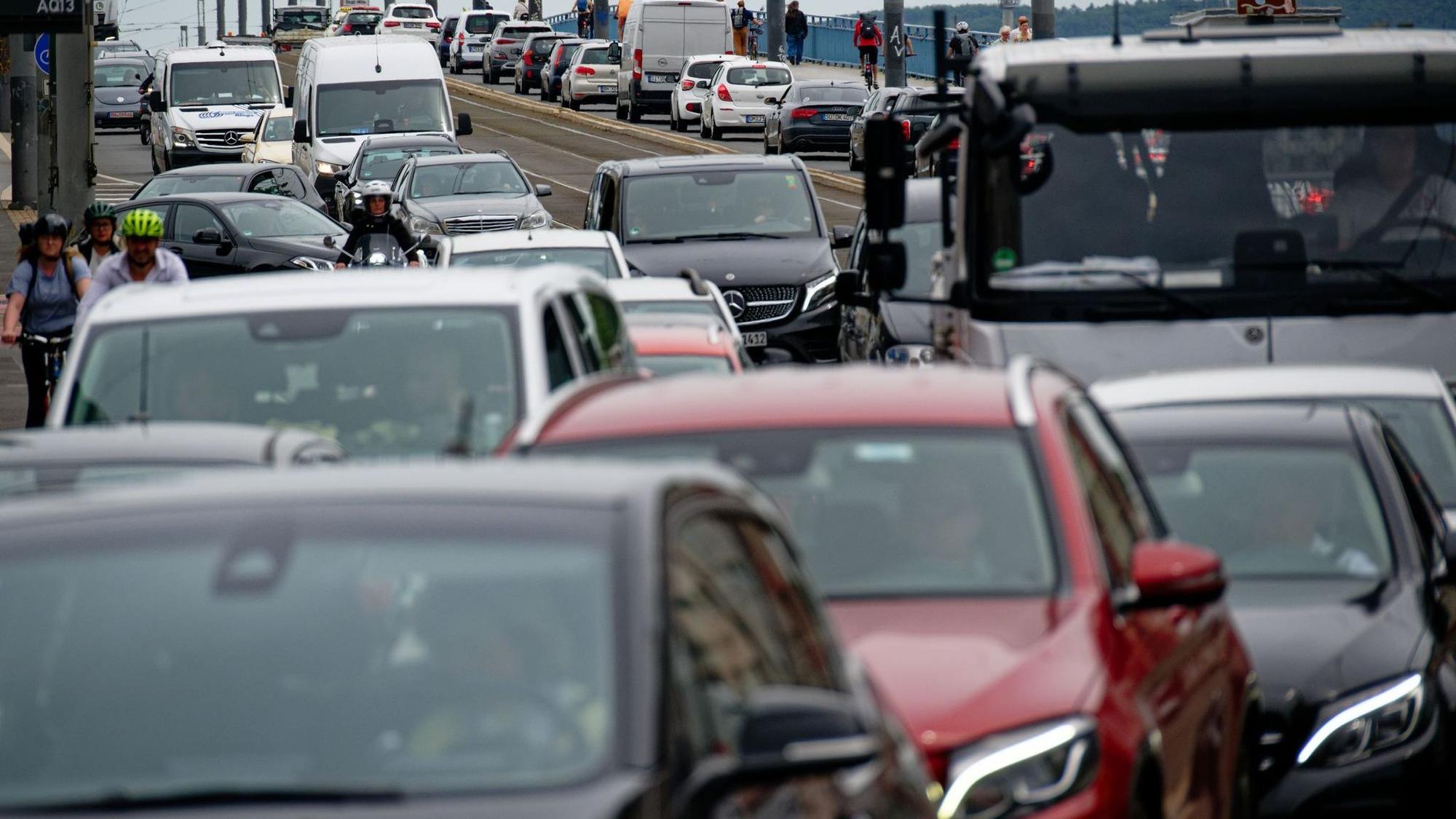 ÖPNV in Bonn soll nach Brücken-Schock kostenlos werden