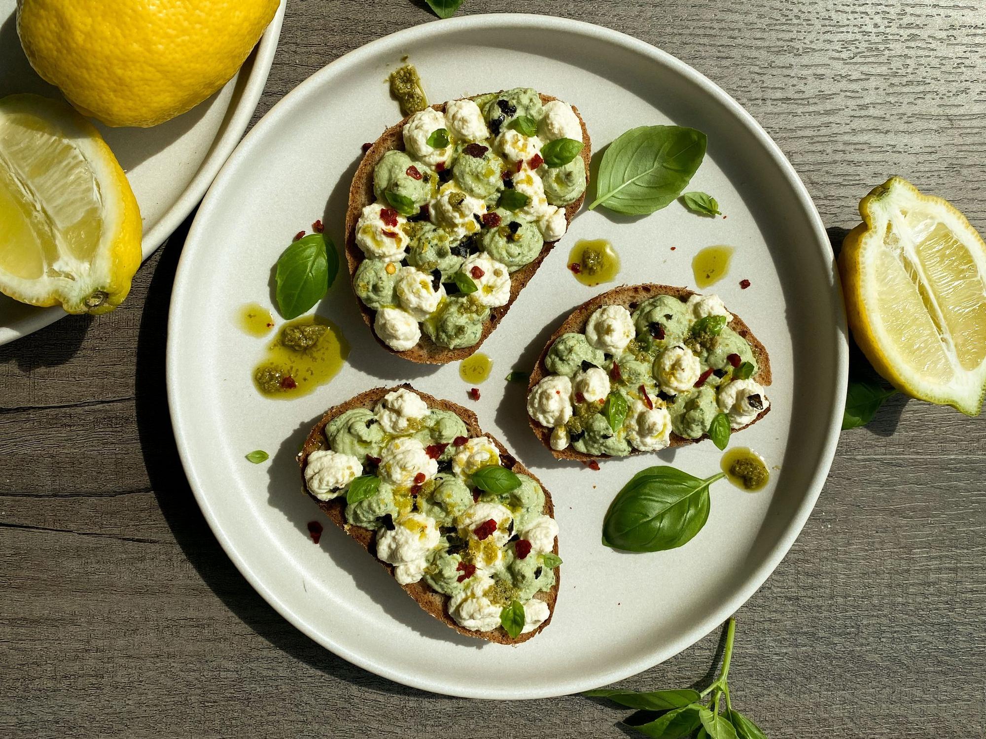 Brote mit Tofu-Whipp