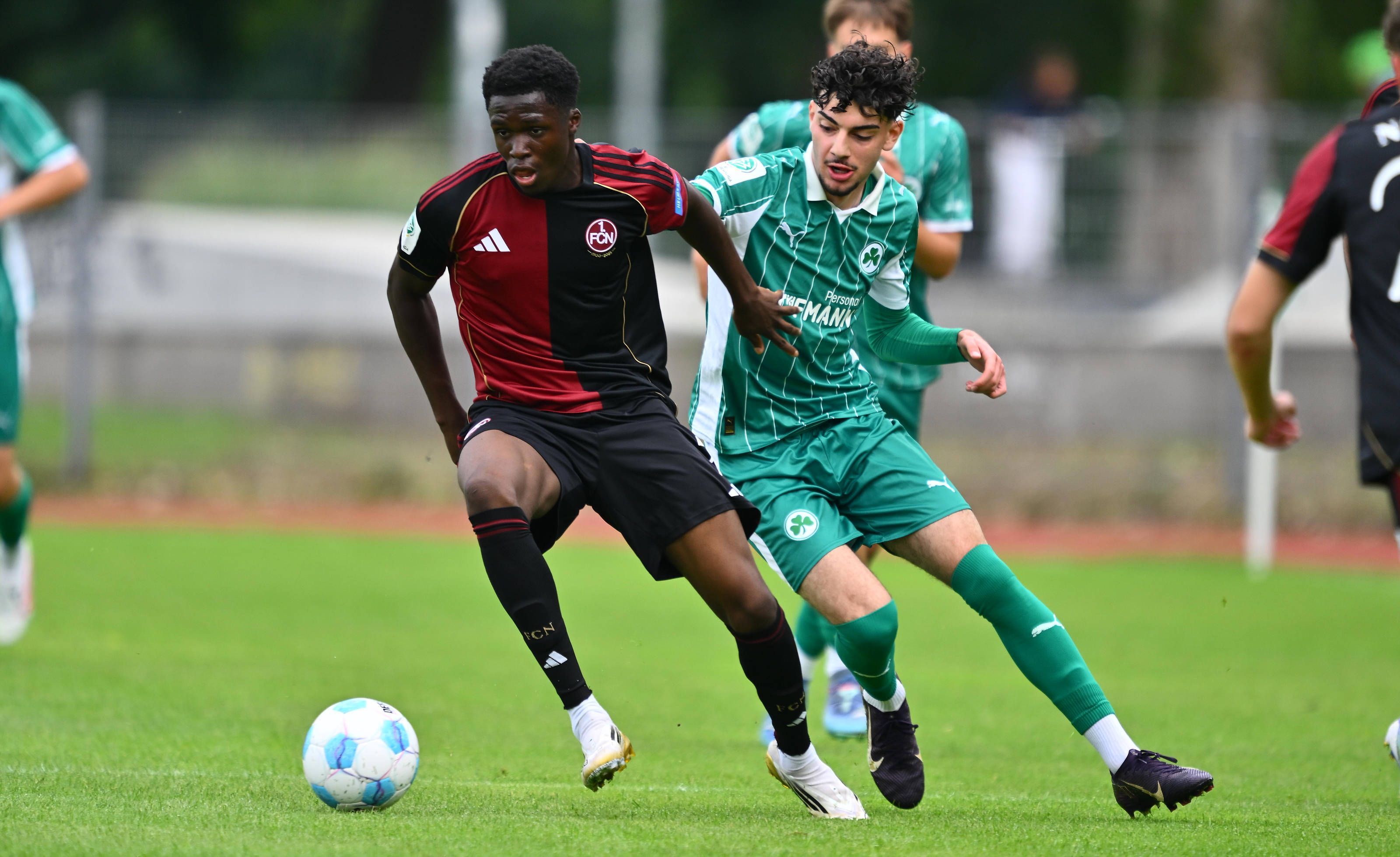 Talent-f-r-die-Offensive-1-FC-K-ln-sichert-sich-N-rnberger-Fl-gelst-rmer