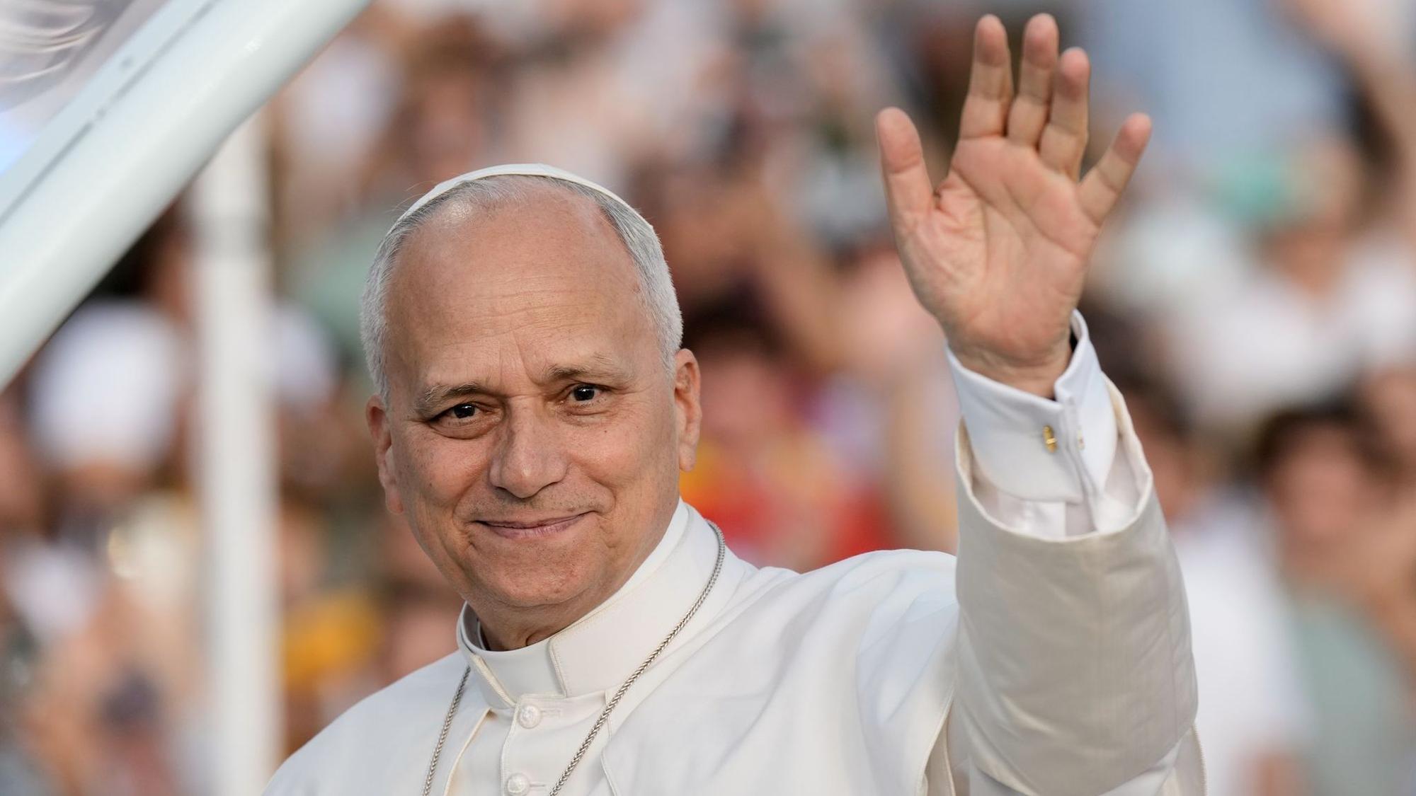 Papst Leo XIV. besucht Spanien - Olympiastadion