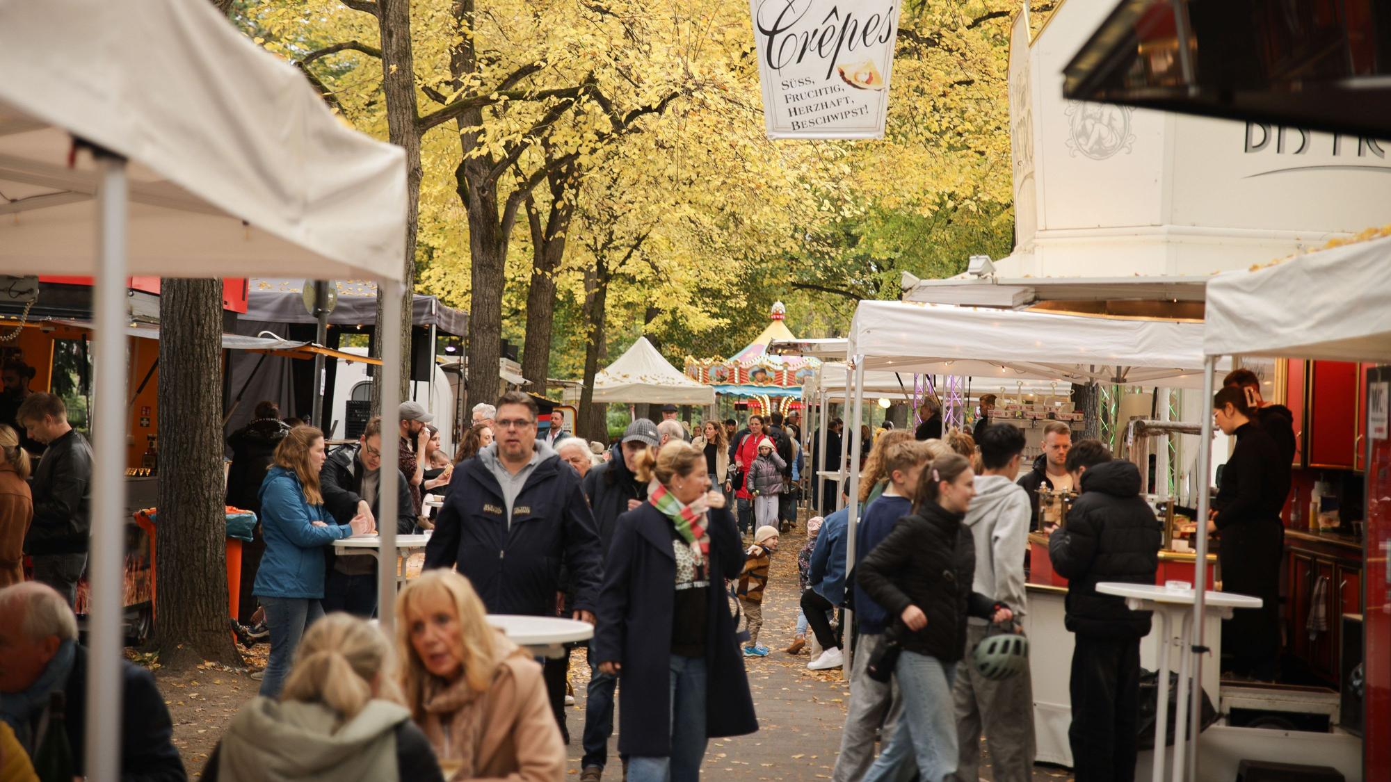 Lindenthaler Fest im Herbst auf dem Karl-Schwering-Platz. (Archivbild)