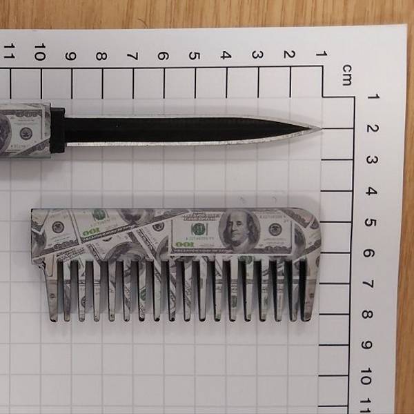 Als Kamm getarntes Messer am Flughafen Köln/Bonn entdeckt.