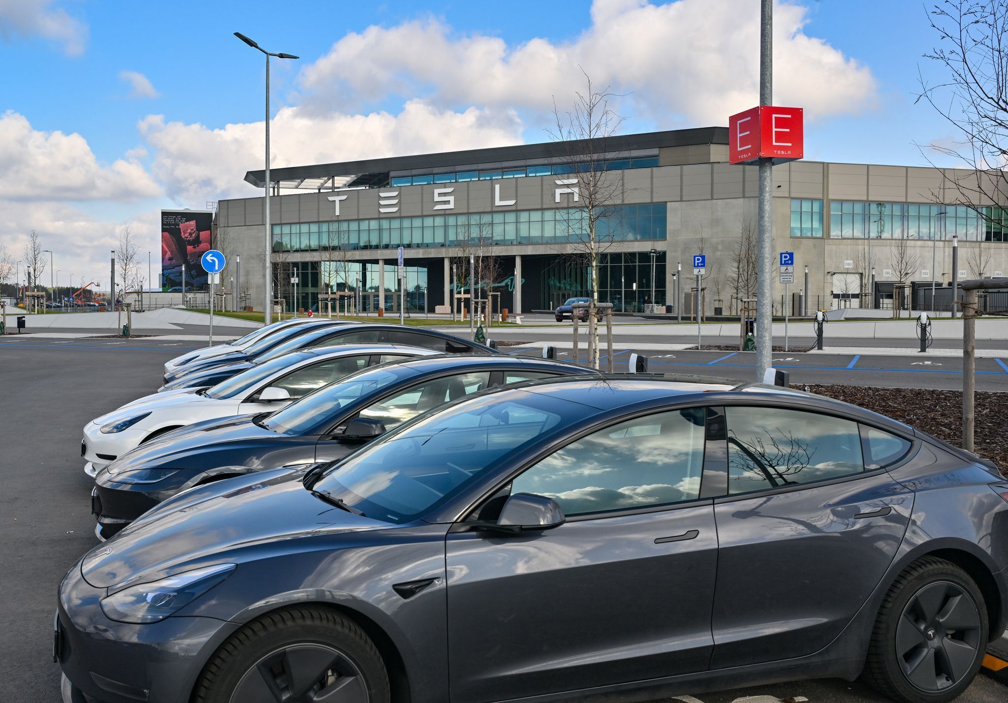 Tesla Fabrik - Stillstand nach Stromausfall