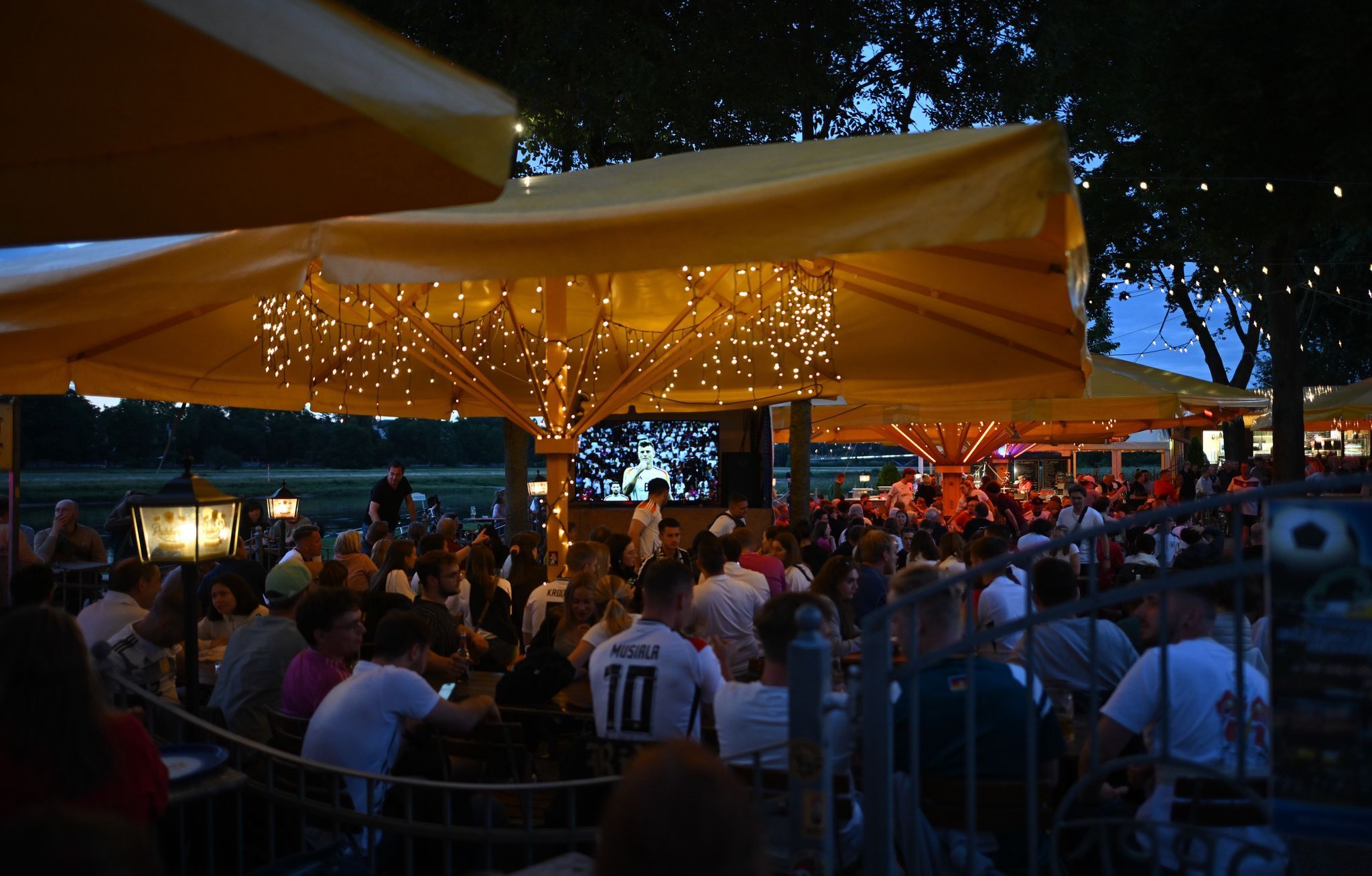 Public Viewing