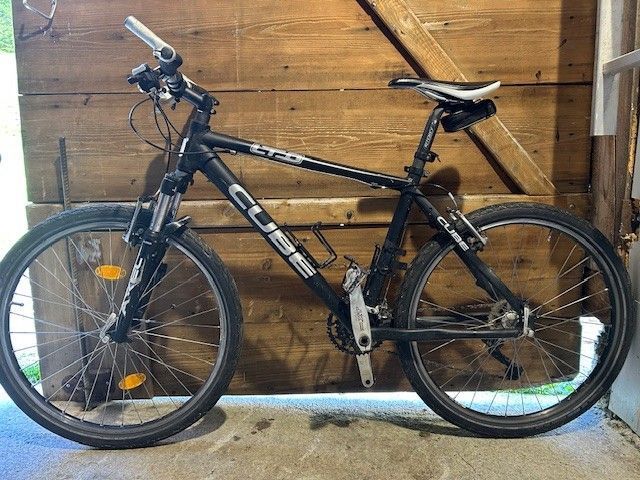 Das Fahrrad wurde neben der Leiche gefunden. Vermutlich war der Mann mit diesem Rad unterwegs.
