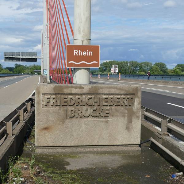 Die Bonner Brücke ist gesperrt.
