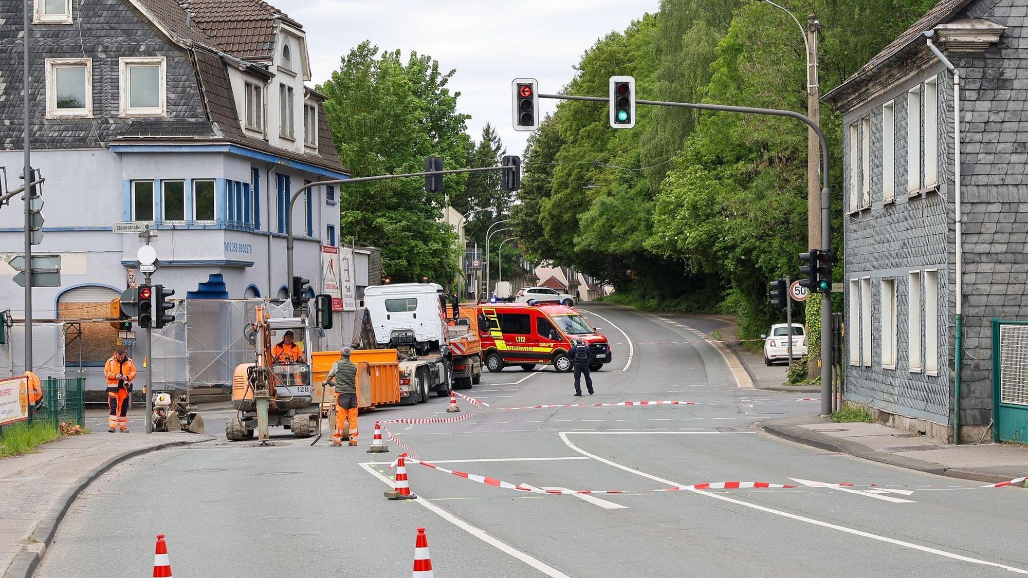 Einsturzgefahr: Häuser evakuiert und Kreuzung gesperrt