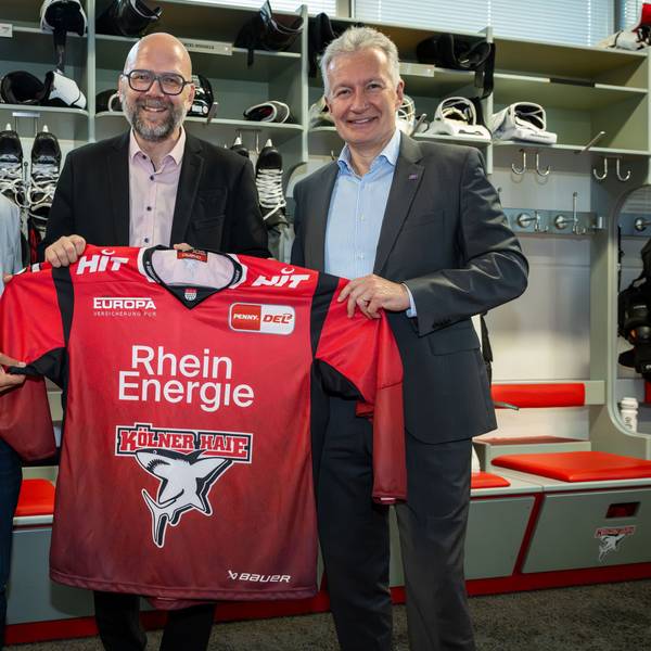 Das neue Trikot der Kölner Haie mit neuem Hauptsponsor EUROPA darauf.