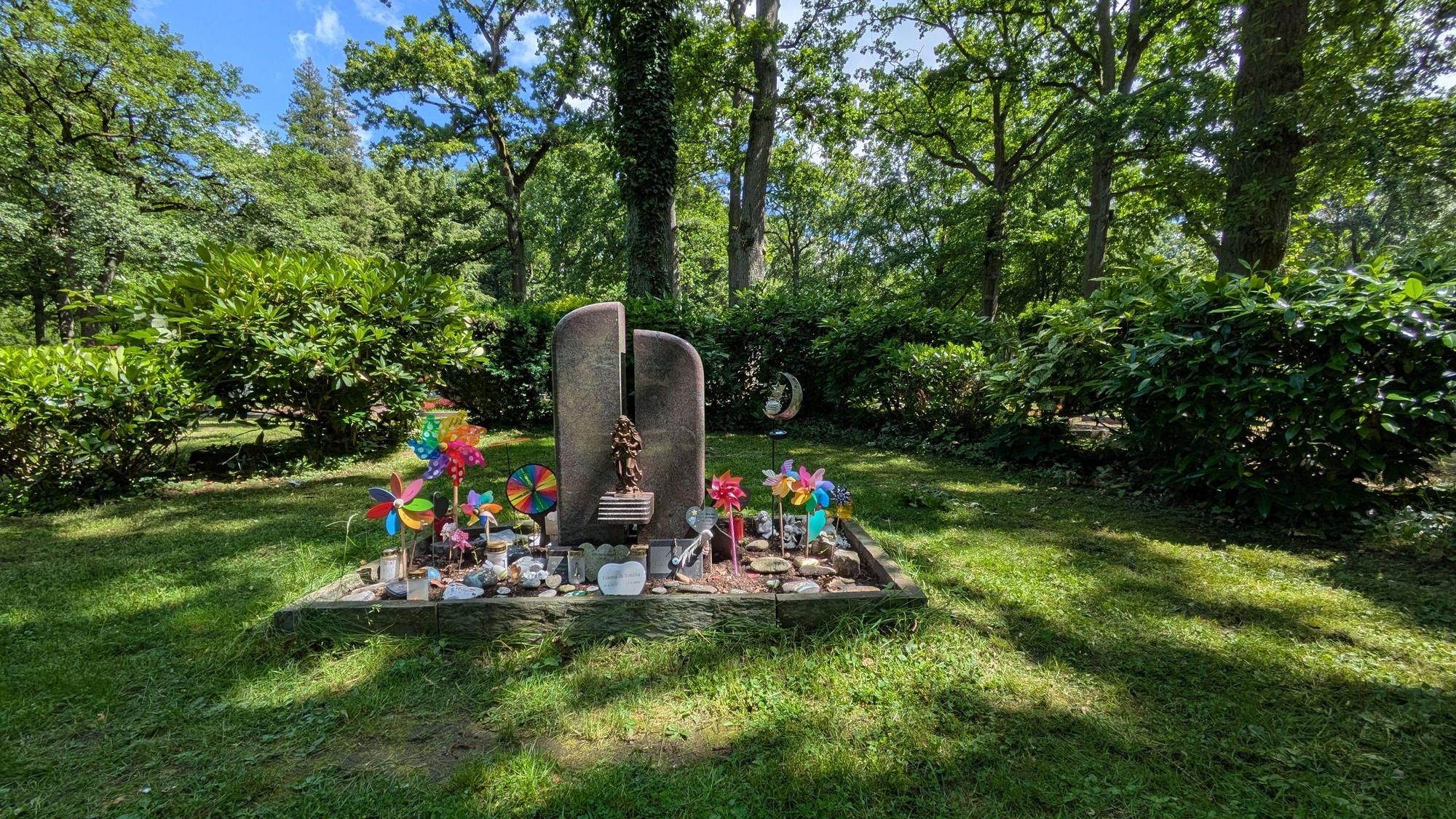 Auch auf dem Friedhof in Reuschenberg, gibt es einen Gedenkort für Sternenkinder.