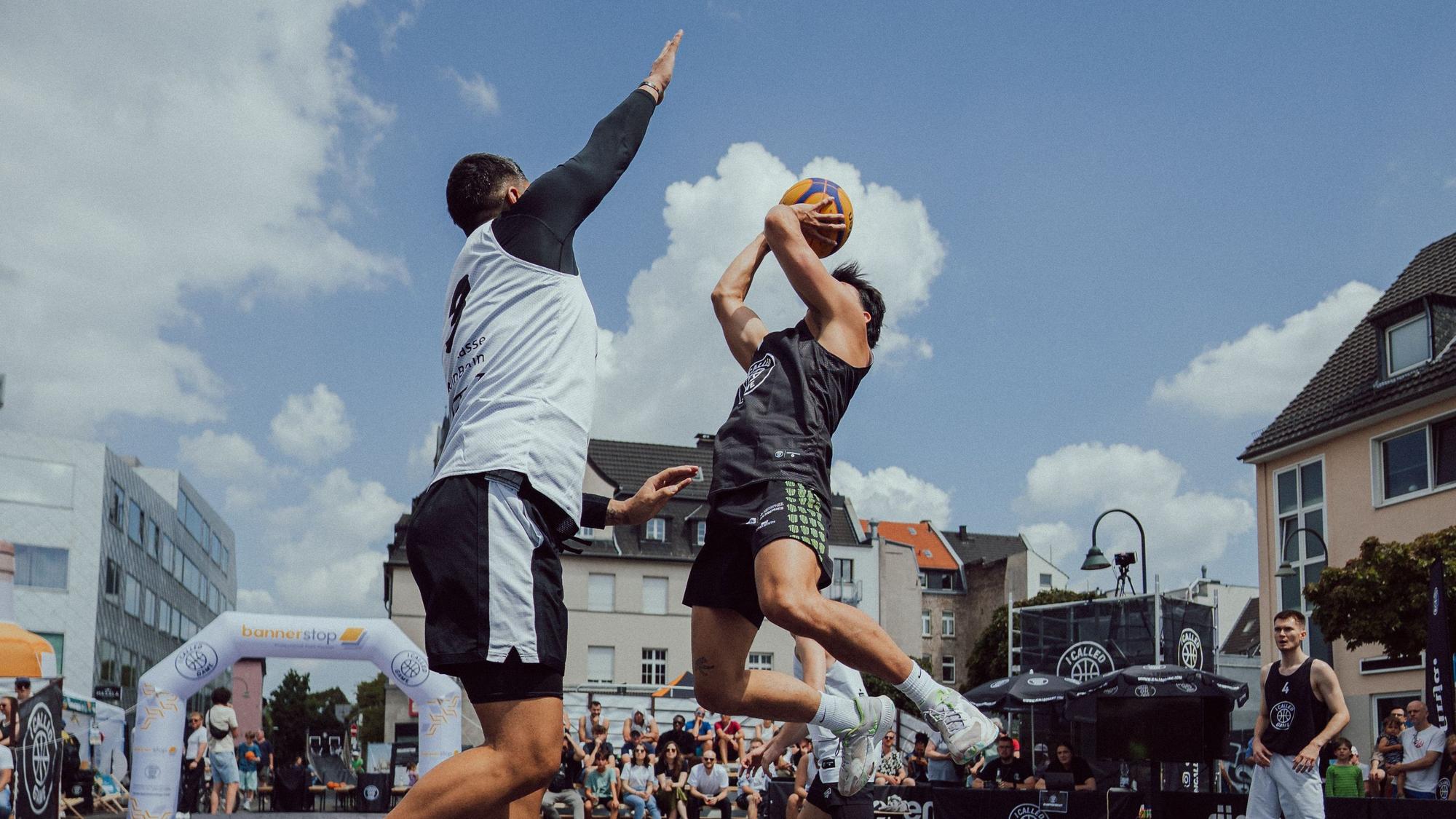 Das 3x3-Basketball-Turnier „I called game“ kehrt vom Neptunplatz (im Bild) in den Kölner Mediapark zurück.