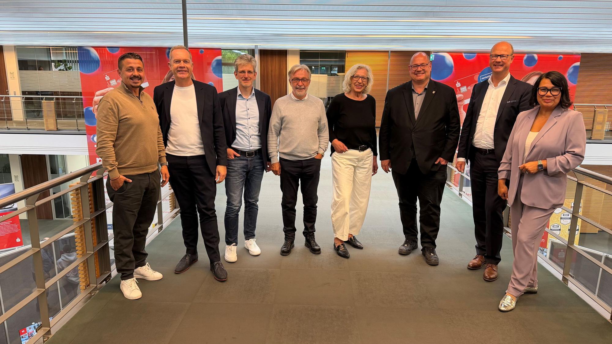 Der Vorstand der Bürgerstiftung Leverkusen