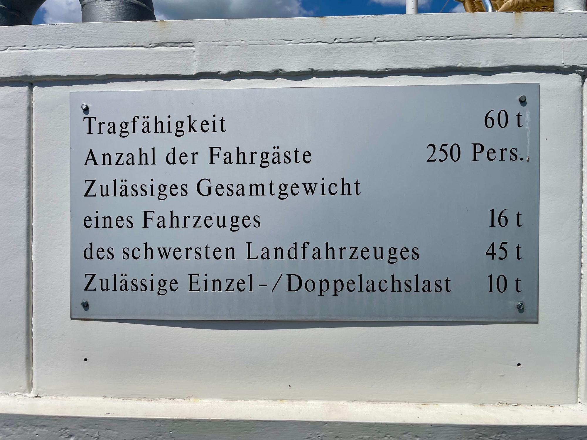 Daten der St. Michael, die im Jahr 1953 gebaut wurde.