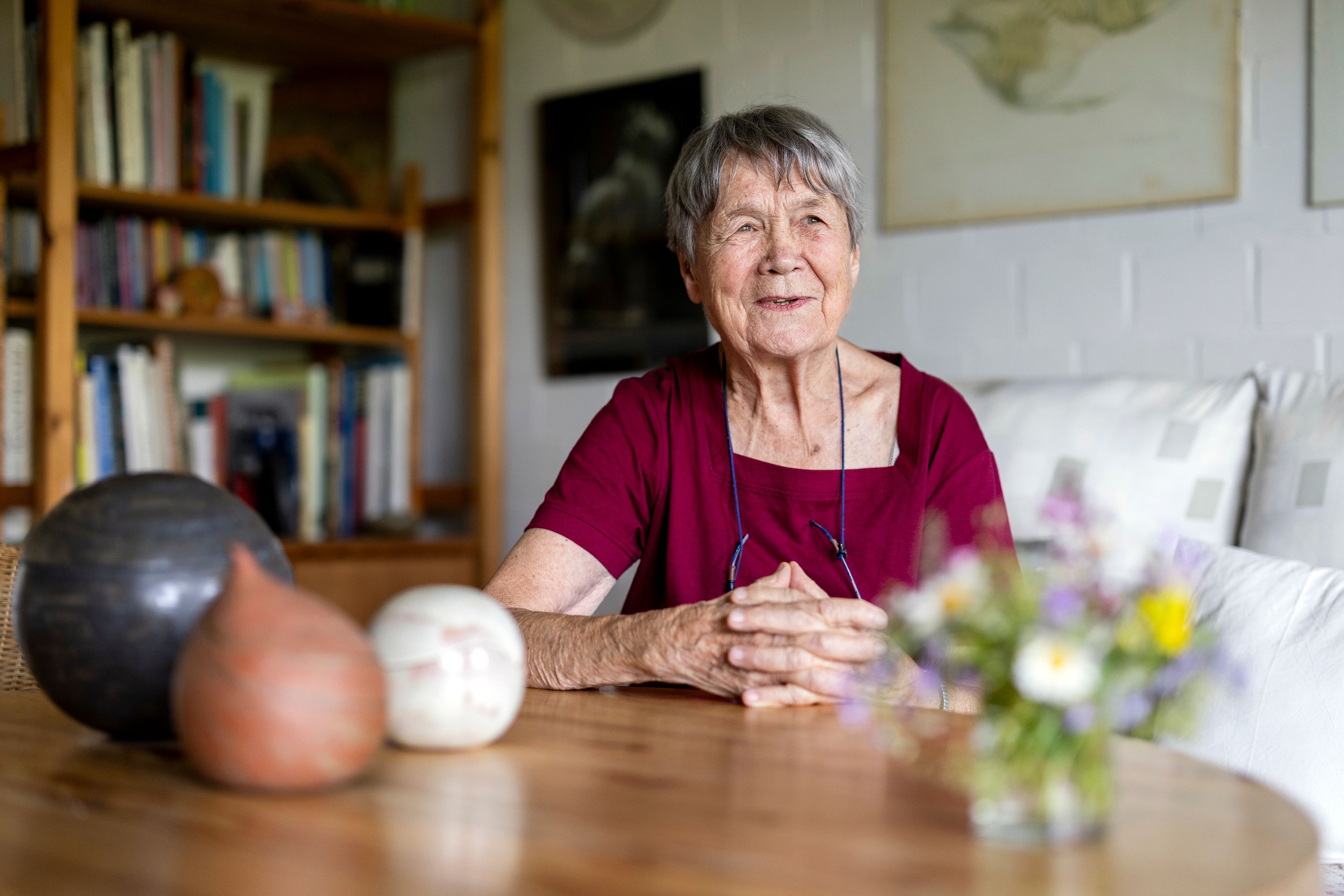 09.06.2026, Troisdorf: Frauke Kunitz ist 90 Jahre alt und ehrenamtlich als Grüne Dame tätig.

Foto: Michael Bause