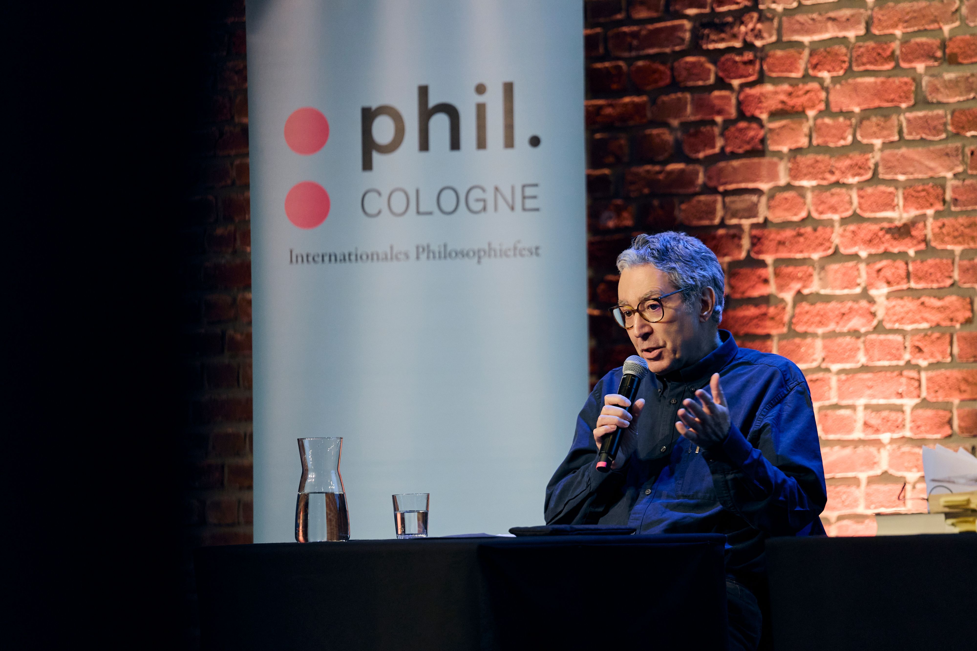 phil-Cologne-Der-Widerstand-gegen-die-Macht