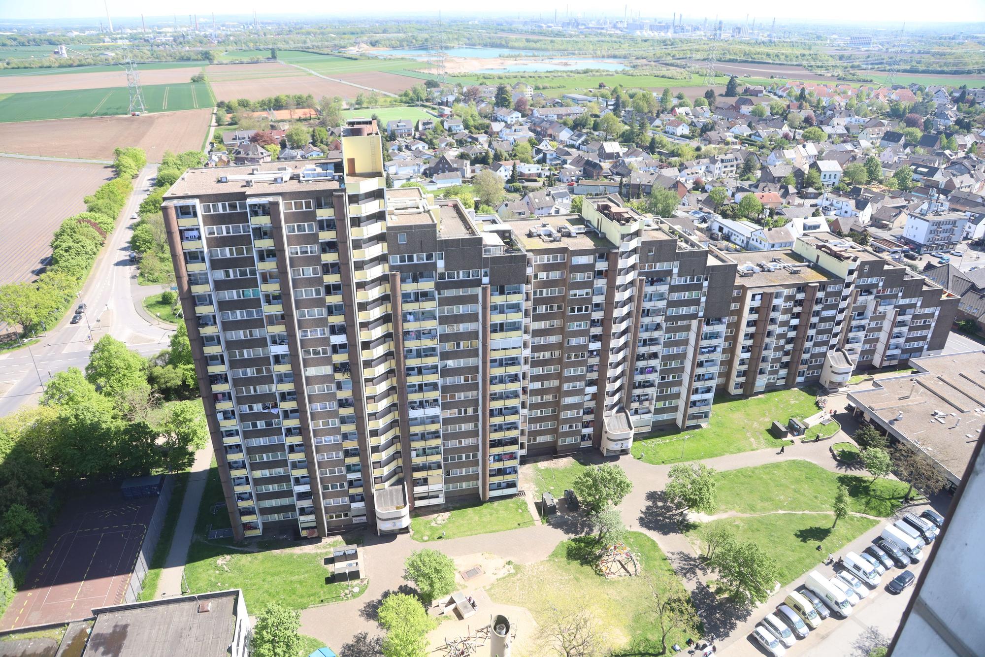 22.04.2026, Köln: Serie abgehängte Stadtteile: Essensausgabe am Kölnberg. Foto: Arton Krasniqi