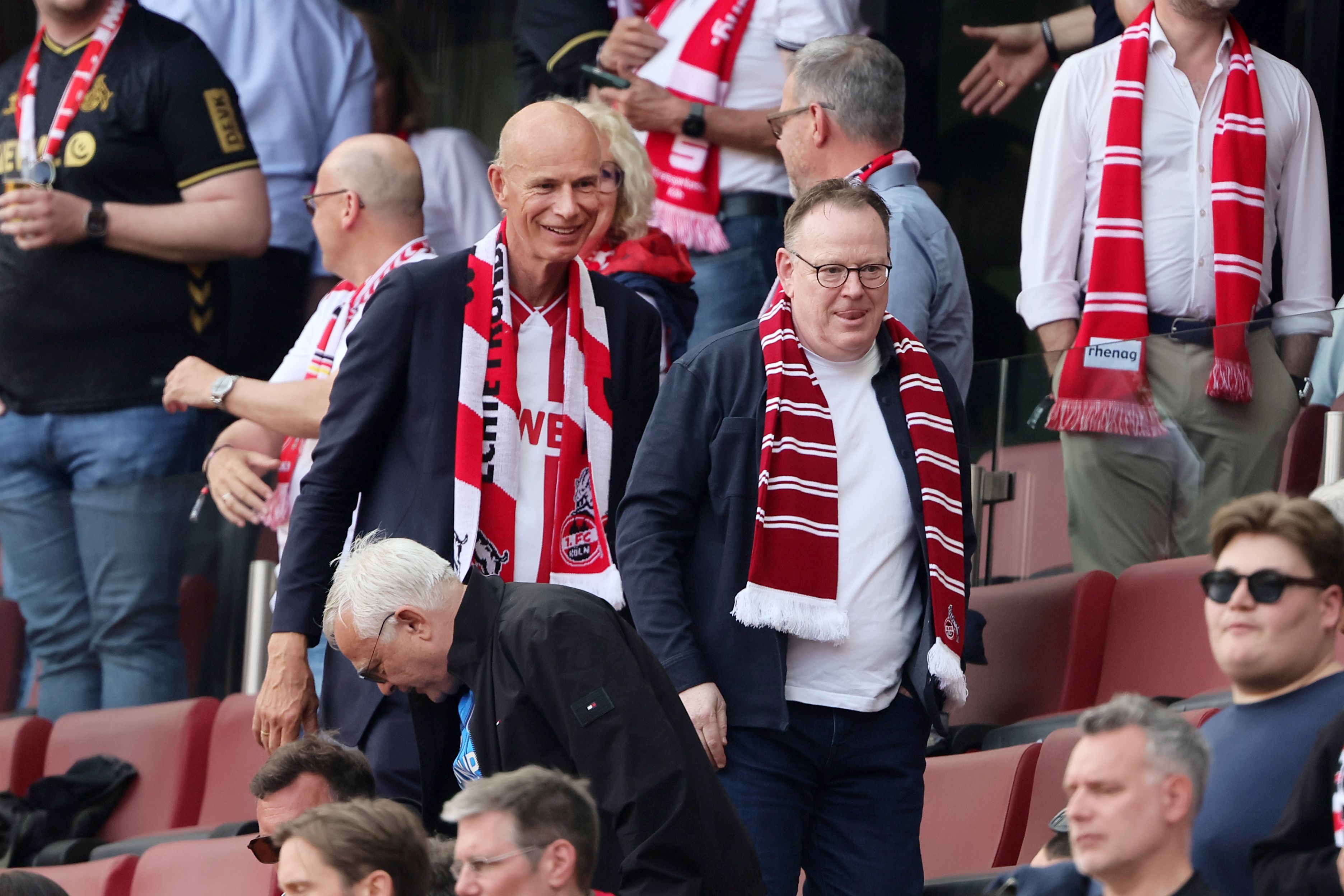 FC-Präsident Jörn Stobbe (l.) und Kölns Oberbürgermeister Torsten Burmester im Rhein-Energie-Stadion.