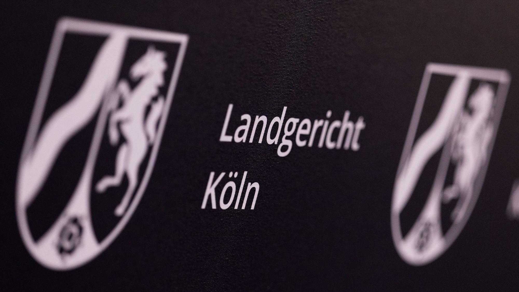 Blick auf das Logo des Landgerichts Köln