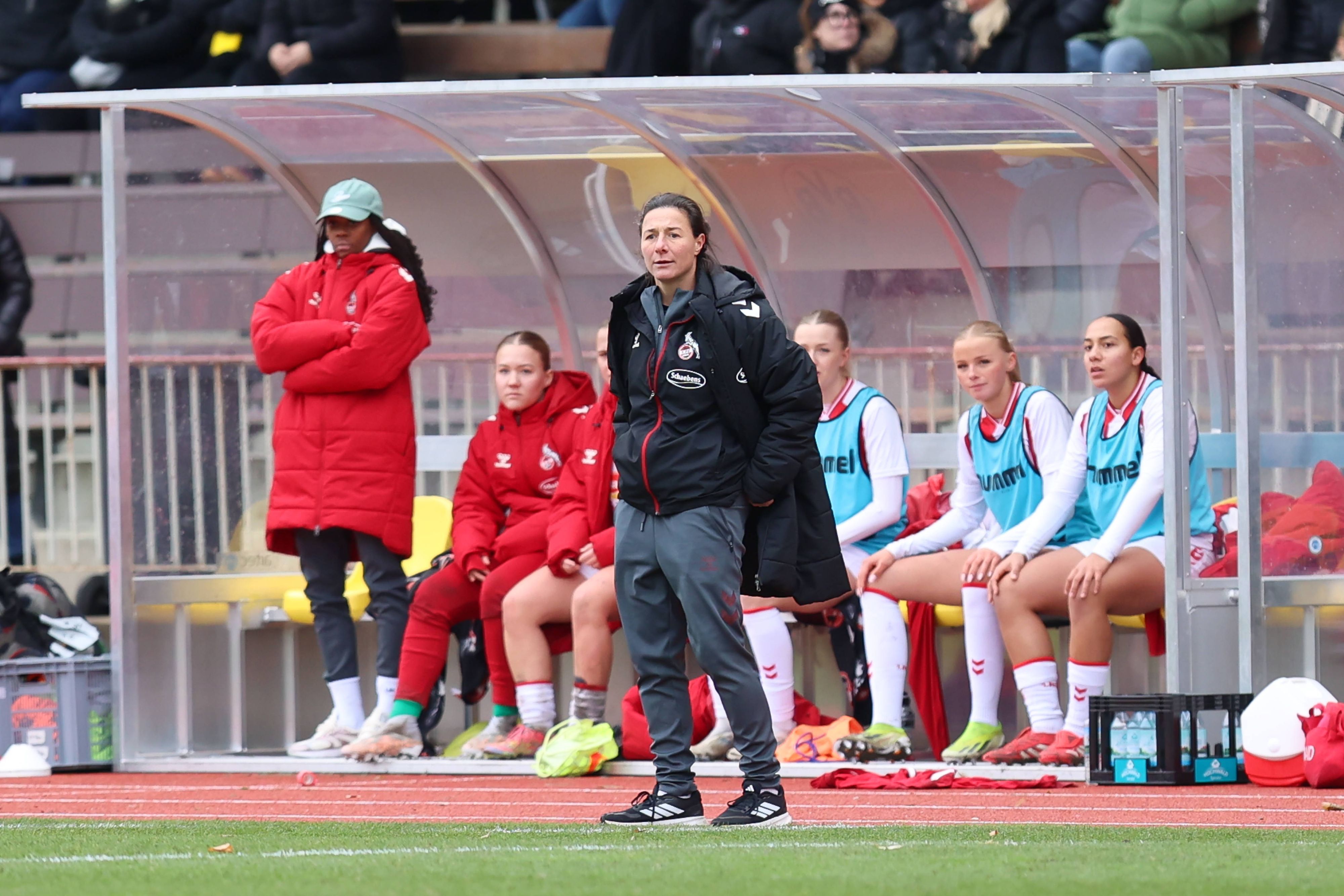 Verena-Hagedorn-Trainerin-beim-1-FC-K-ln-Die-B-uche-werden-richtig-kribbeln-
