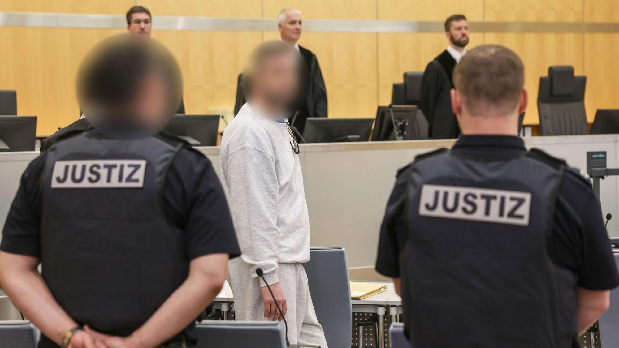Prozess um Politiker-Todesliste