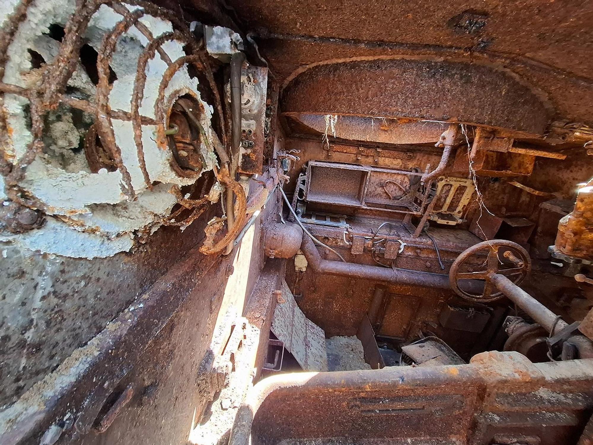 Blick ins Innere des in Nordholz gefundenen Stug III.
