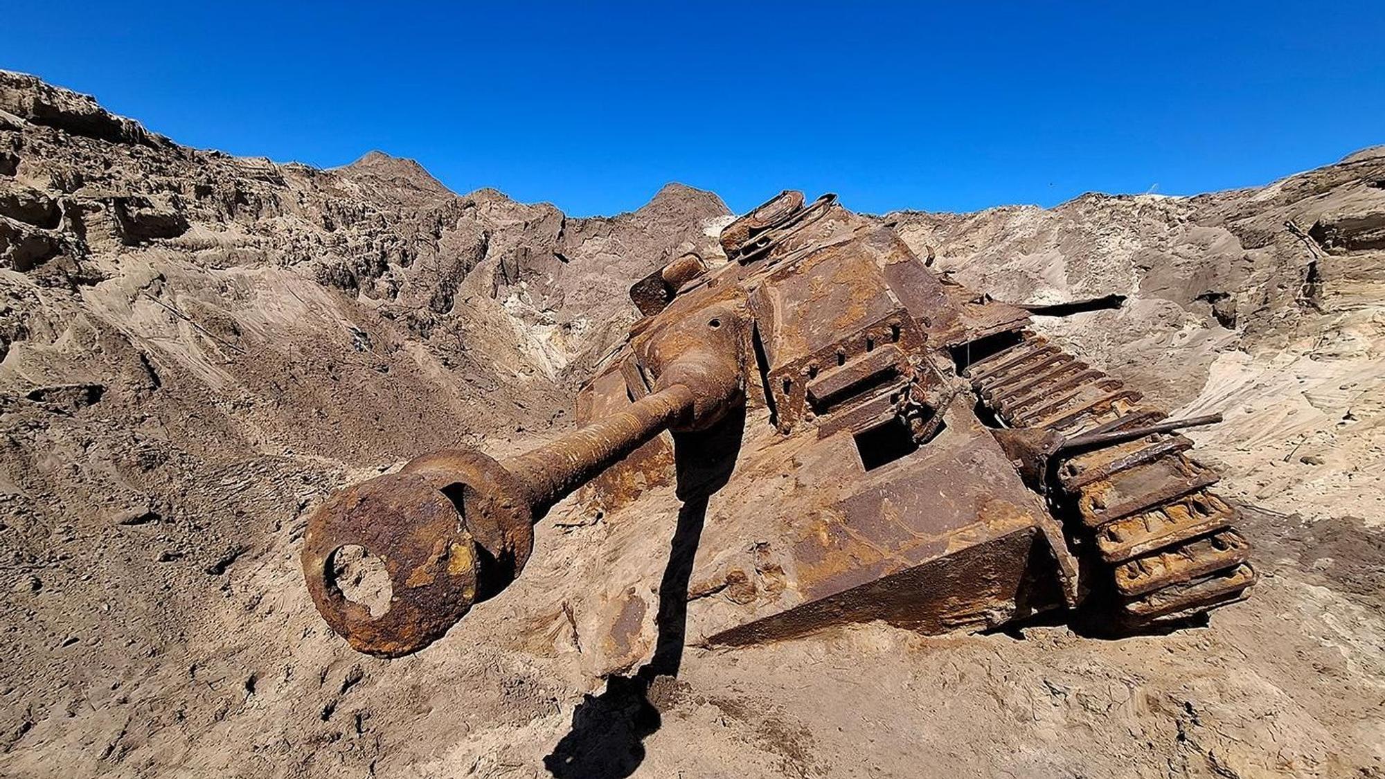 Fundort des StuG III auf dem Gelände des Fliegerhorsts Nordholz.