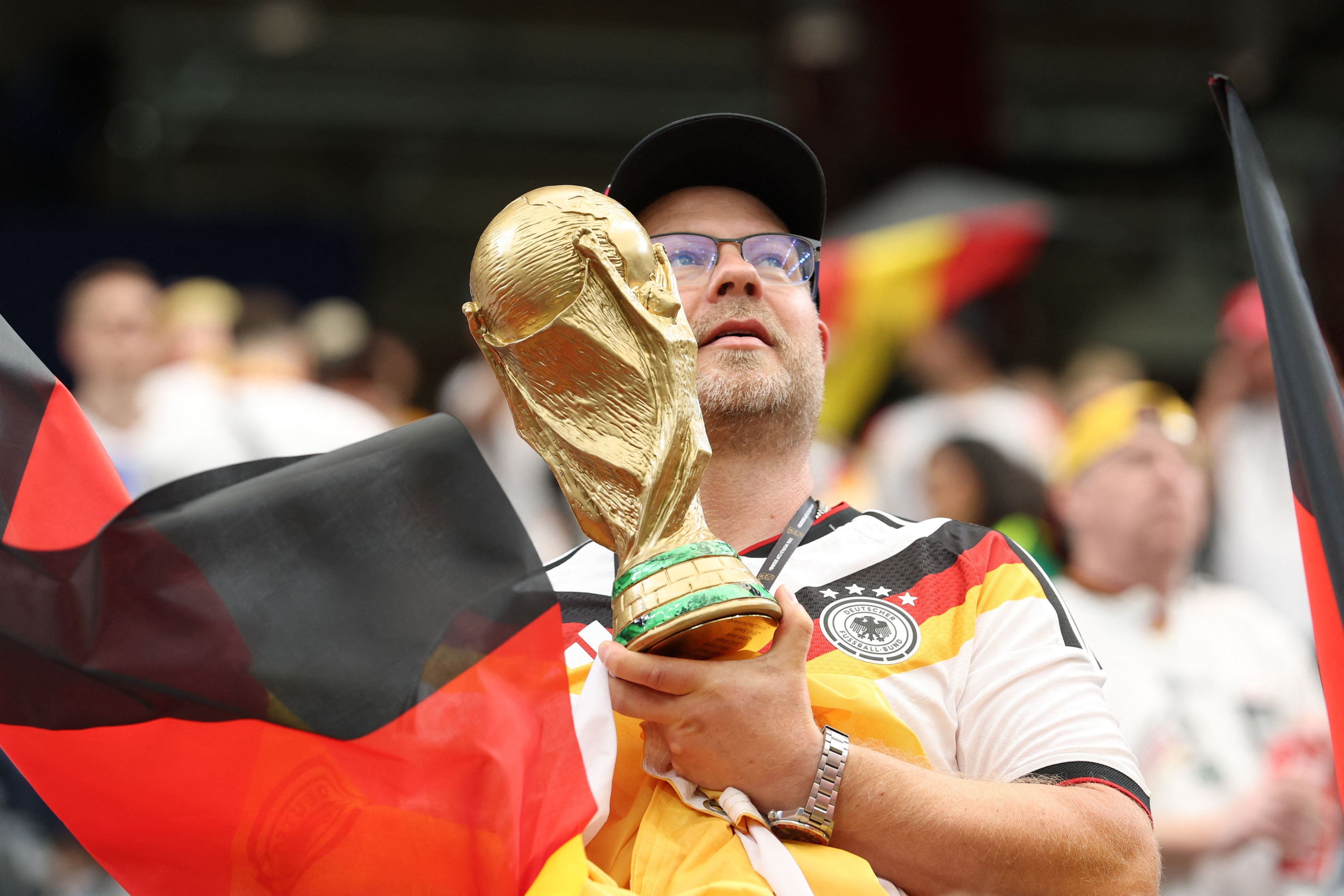 WM-Ph-nomen-Freddy-Wie-sich-ein-deutscher-Fu-ballfan-in-die-US-Herzen-twittert