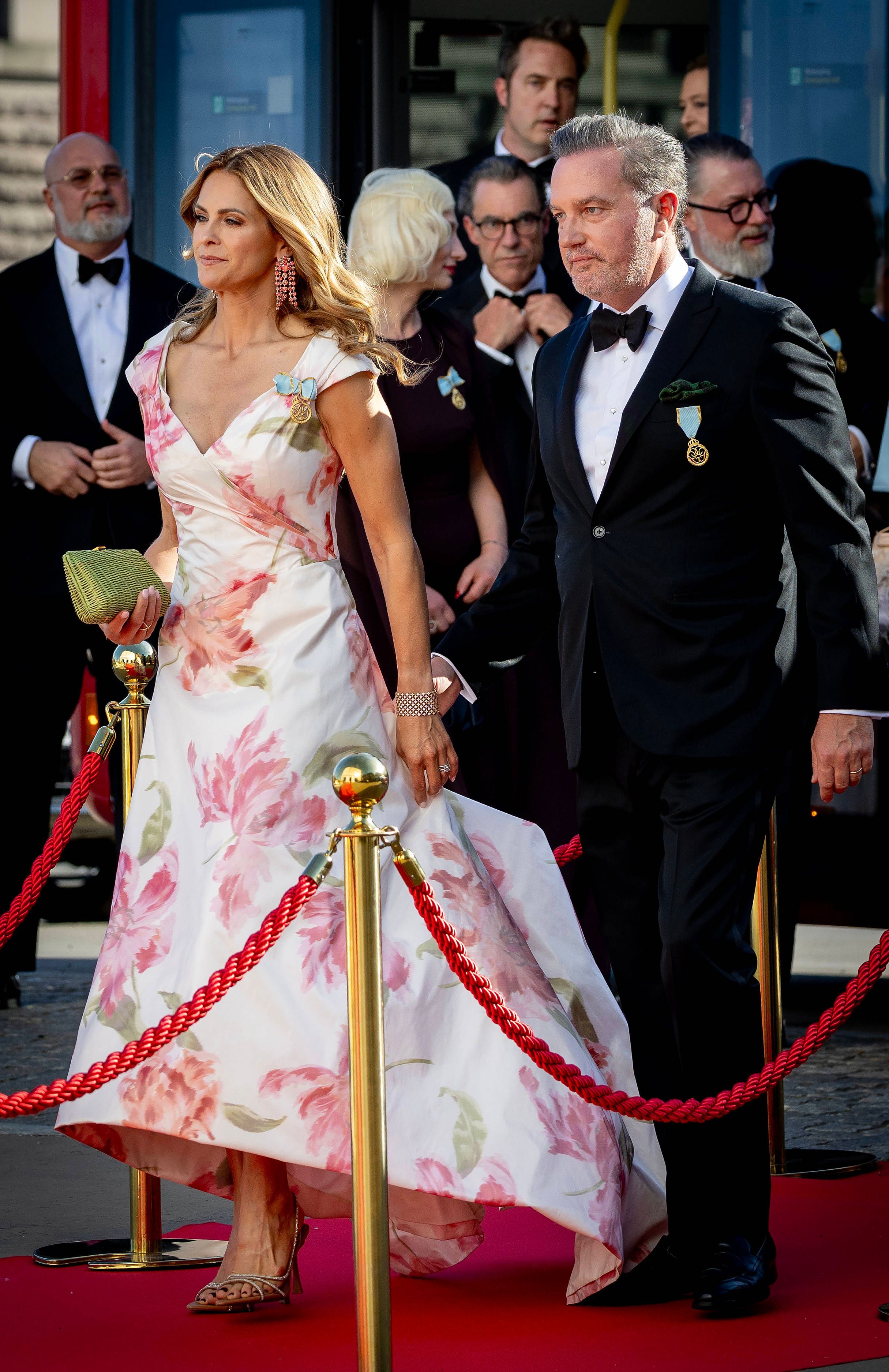 Prinzessin Madeleine und ihr Ehemann Chris O’Neill treffen an der Königlichen Oper ein. Zu Ehren des schwedischen Königspaares fand dort am Abend ein festliches Konzert anlässlich der goldenen Hochzeit statt.