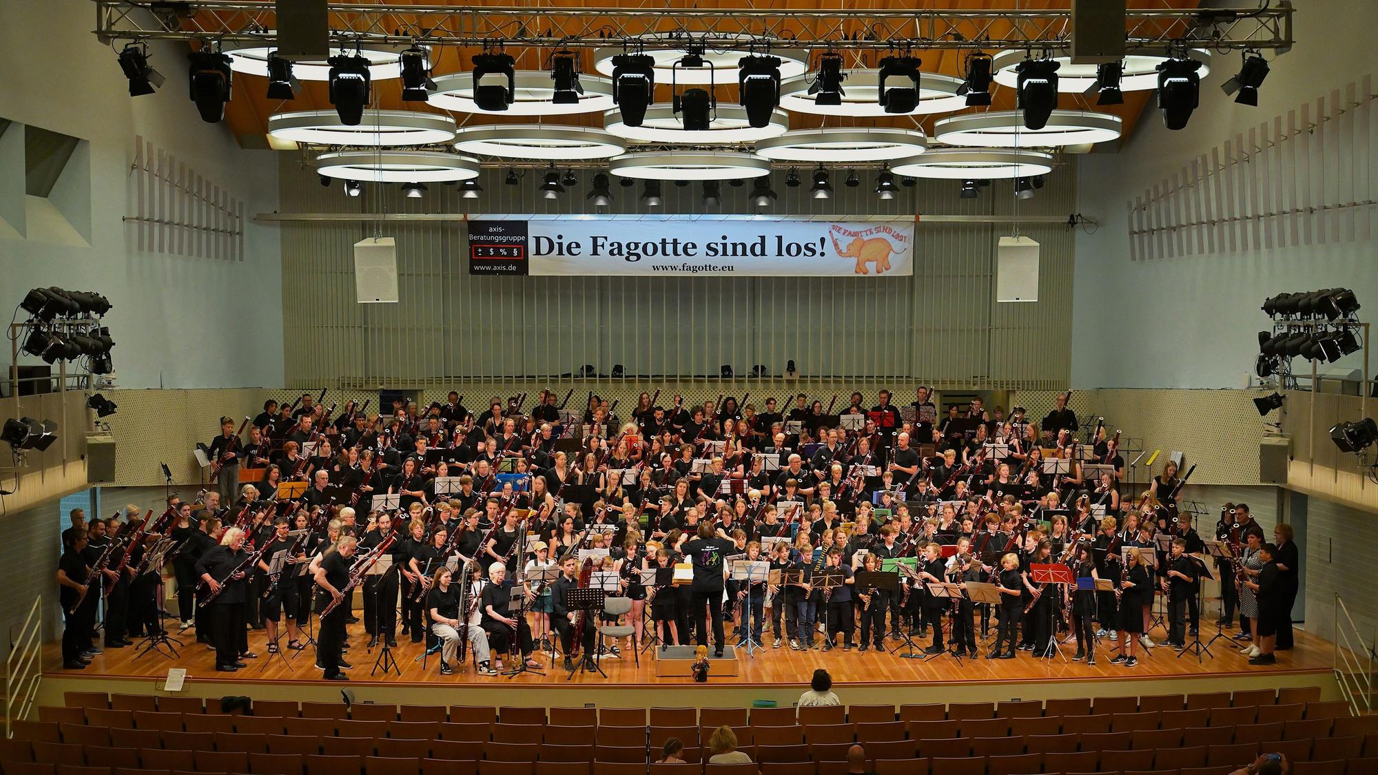 Etwa 150 Fagottisten und Fagottistinnen haben sich für die „Fagotte sind los“ am 21. Juni 2026 angemeldet. In Berlin waren im vergangenen Jahr 250 dabei.