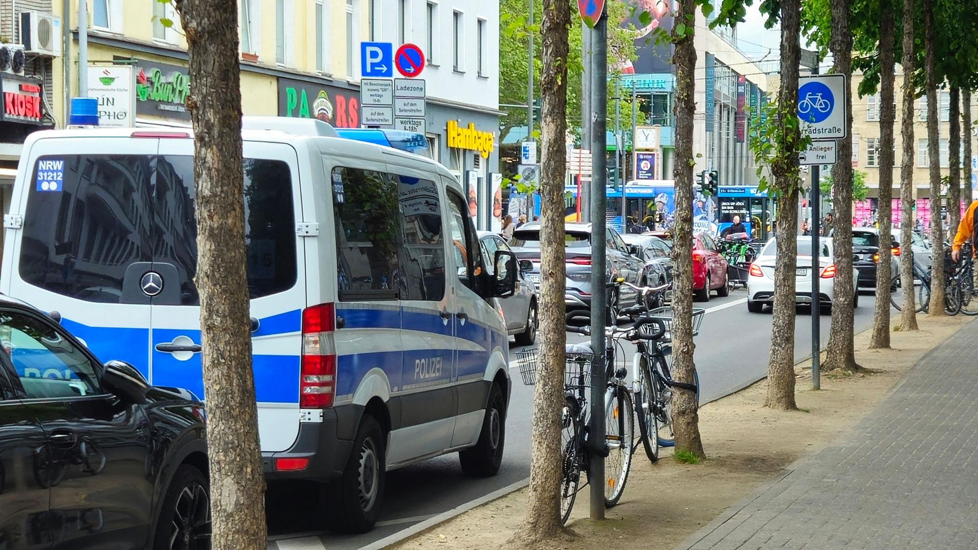 Polizeiauto in der Fleischmengergasse