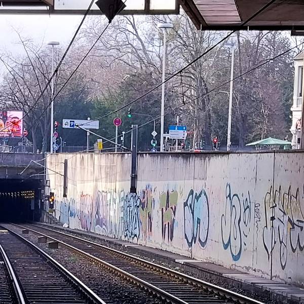 Ein U-Bahn-Tunnel am Stadthaus in Bonn, der im Ernstfall als Schutzraum für die Bevölkerung dienen kann.