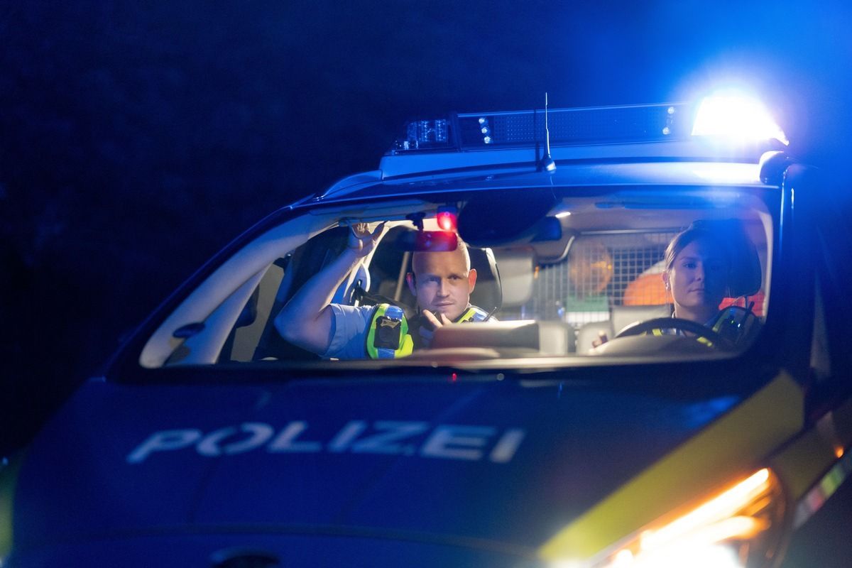 Ein Streifenwagen der Polizei. (Symbolbild)