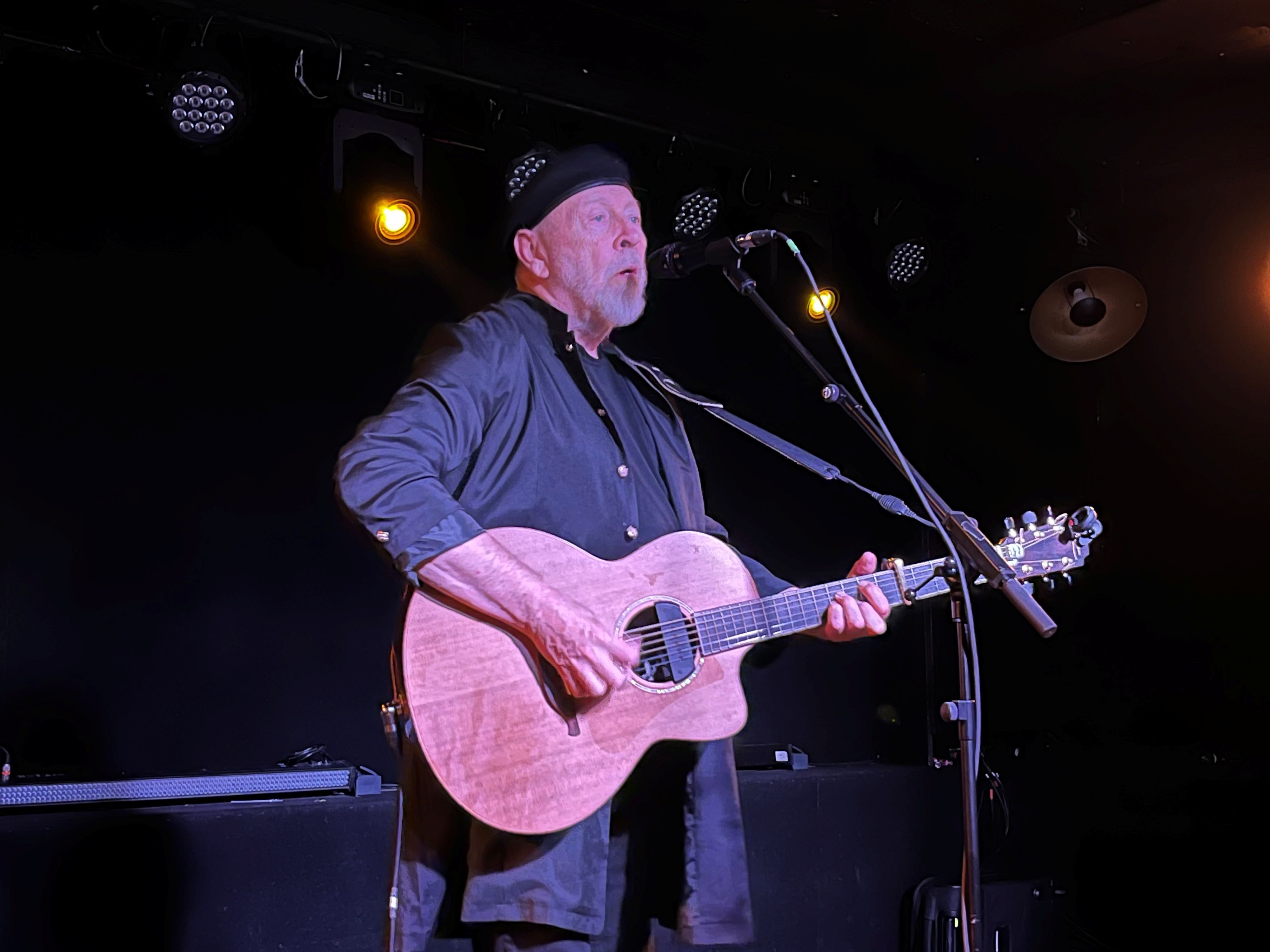 Folkrock-Legende-in-K-ln-Richard-Thompsons-Sehnsucht-nach-der-Todeswand