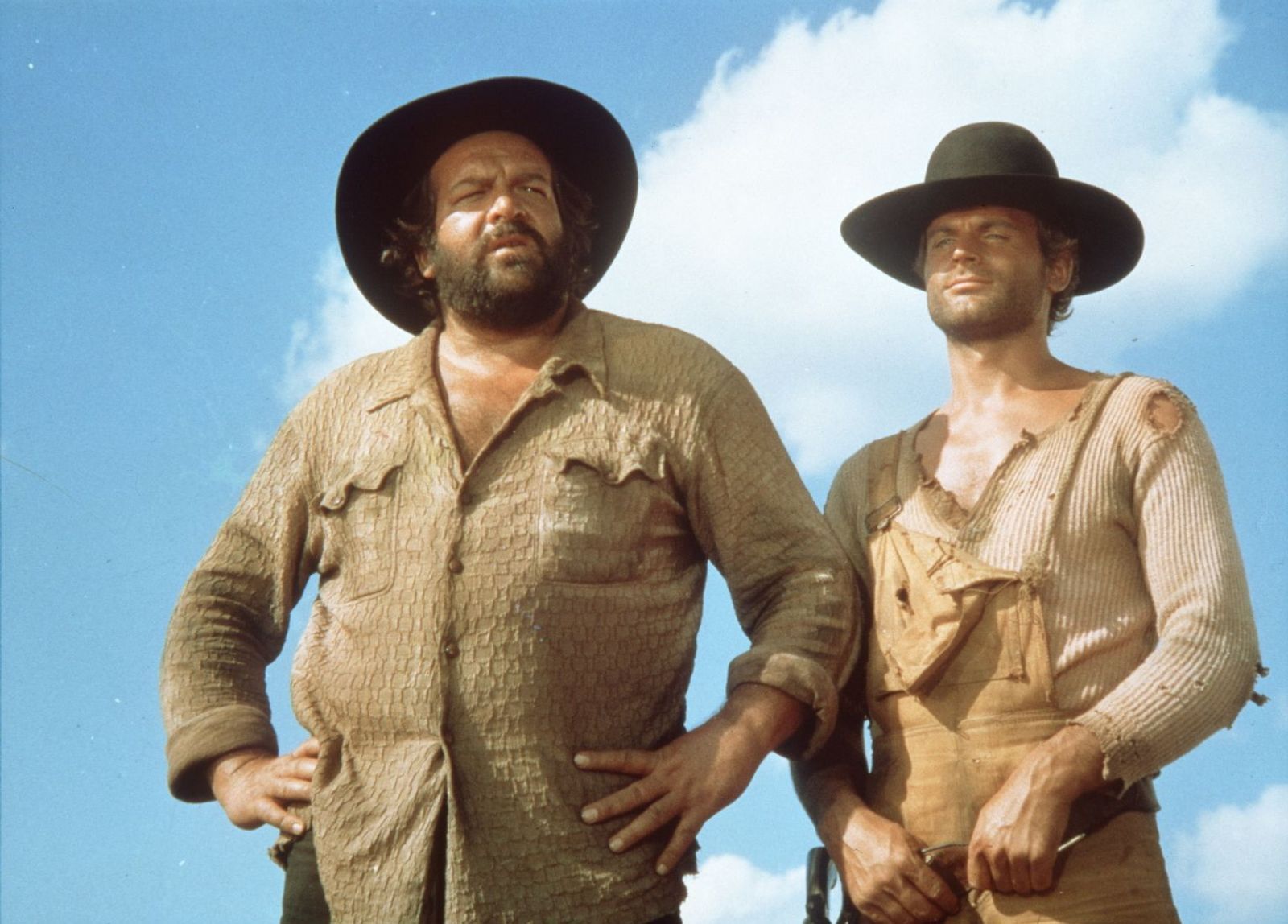„Die rechte und die linke Hand des Teufels“ markierte einen Wendepunkt in der Geschichte von Bud Spencer und Terence Hill: In E. B. Cluchers Komödie machten die beiden erstmals nicht nur mit starken Fäusten, sondern auch mit flotten Sprüchen auf sich aufmerksam.  (Bild: kabel eins)