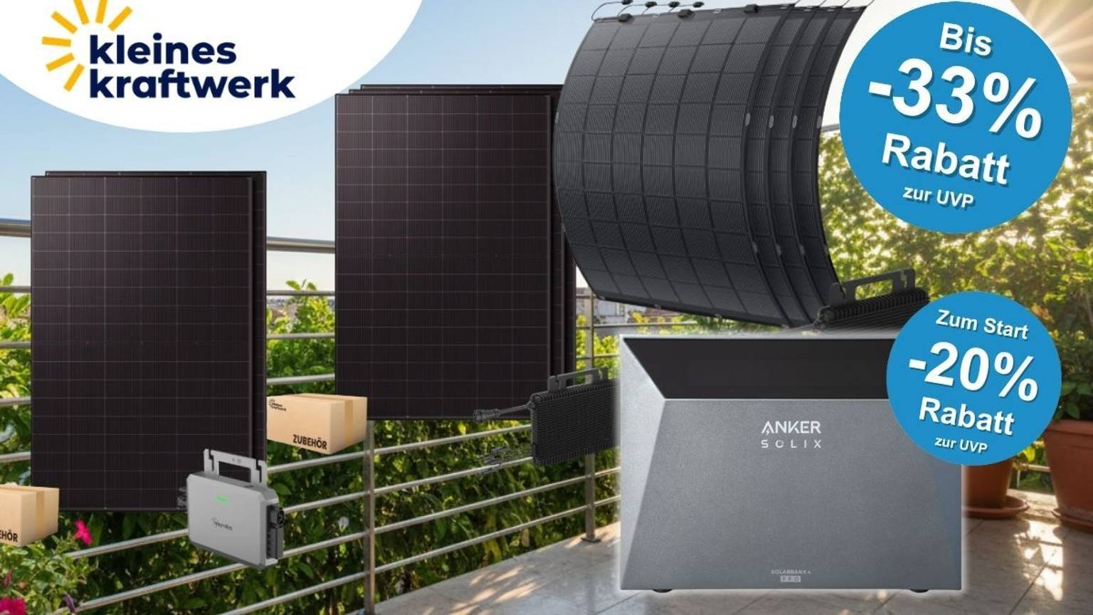 Balkonkraftwerk-Panele von Kleines Kraftwerk auf einem Balkon mit vielen Pflanzen: links starre bifaziale Solarmodule mit Hoymiles-Wechselrichter und Zubehörkarton, mittig und rechts flexible TopCon-Module, unten rechts ein Anker SOLIX 4 Speicher. Rote Preis-Badges zeigen bis zu 33 % Rabatt auf Komplettsets und 25 % Startrabatt auf den Anker SOLIX 4 Speicher. Oben links das Logo von Kleines Kraftwerk.