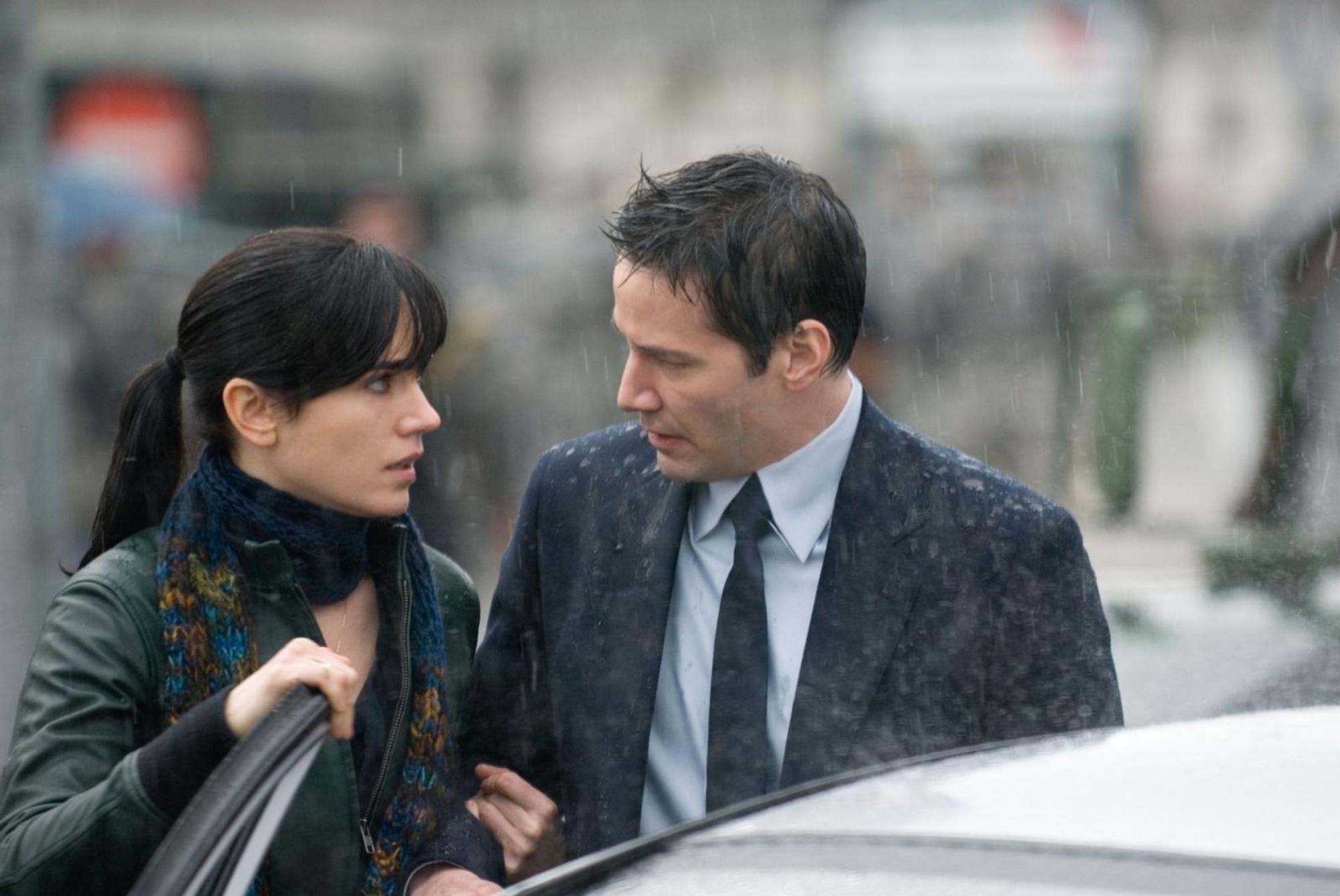 Helen (Jennifer Connelly) will herausfinden, warum Klatuu (Keanu Reeves) auf die von einer seltsamen Gefahr bedrohte Erde kam. (Bild: 2008 Twentieth Century Fox Film Corporation. All rights reserved.)