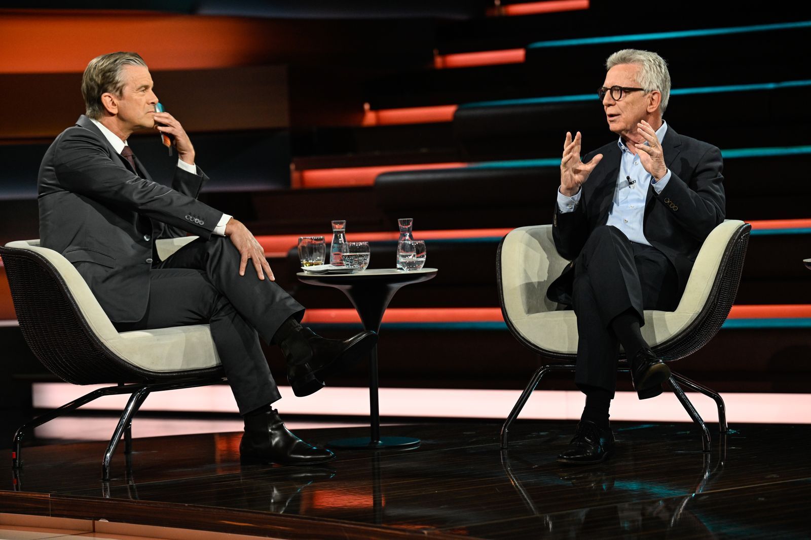 Bei „Markus Lanz“ ließ sich Thomas de Maizière nicht dazu drängen, öffentlich gegen die Bundesregierung auszuteilen.  (Bild: ZDF/ Markus Hertrich)