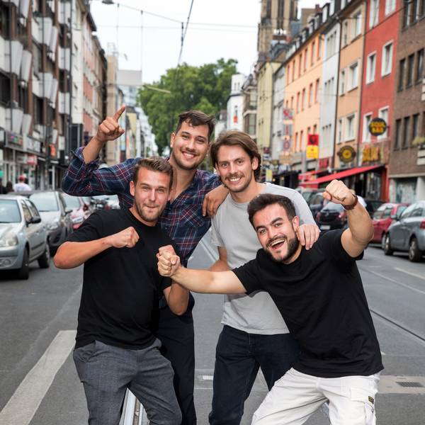 Die Band „Malle Anja“ posiert.